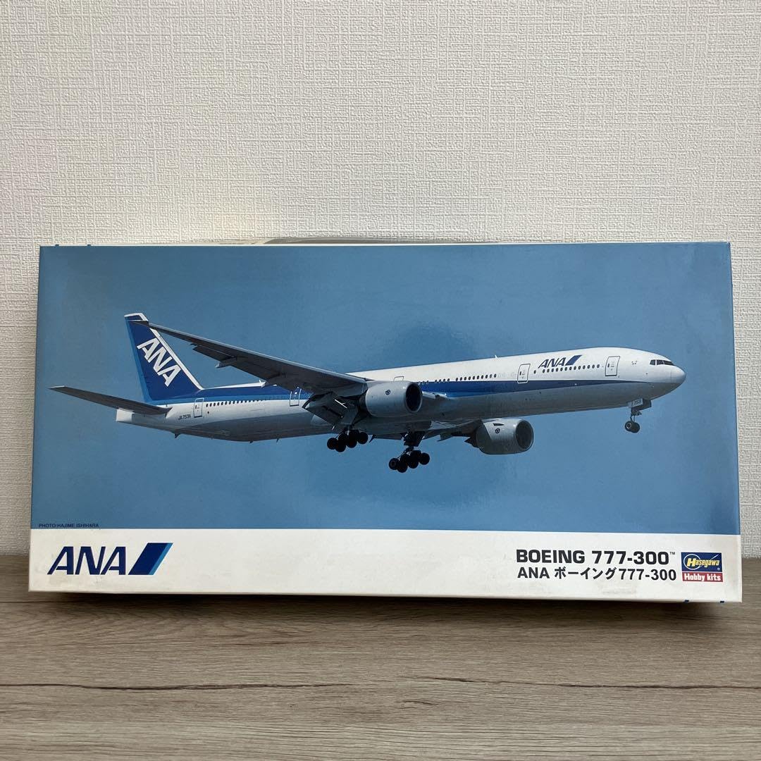 ANA ボーイング777-300 1/200 飛行機模型 Amazon | ANA Boeing 777-300 プラモデル 1 200 | プラモデル 通販