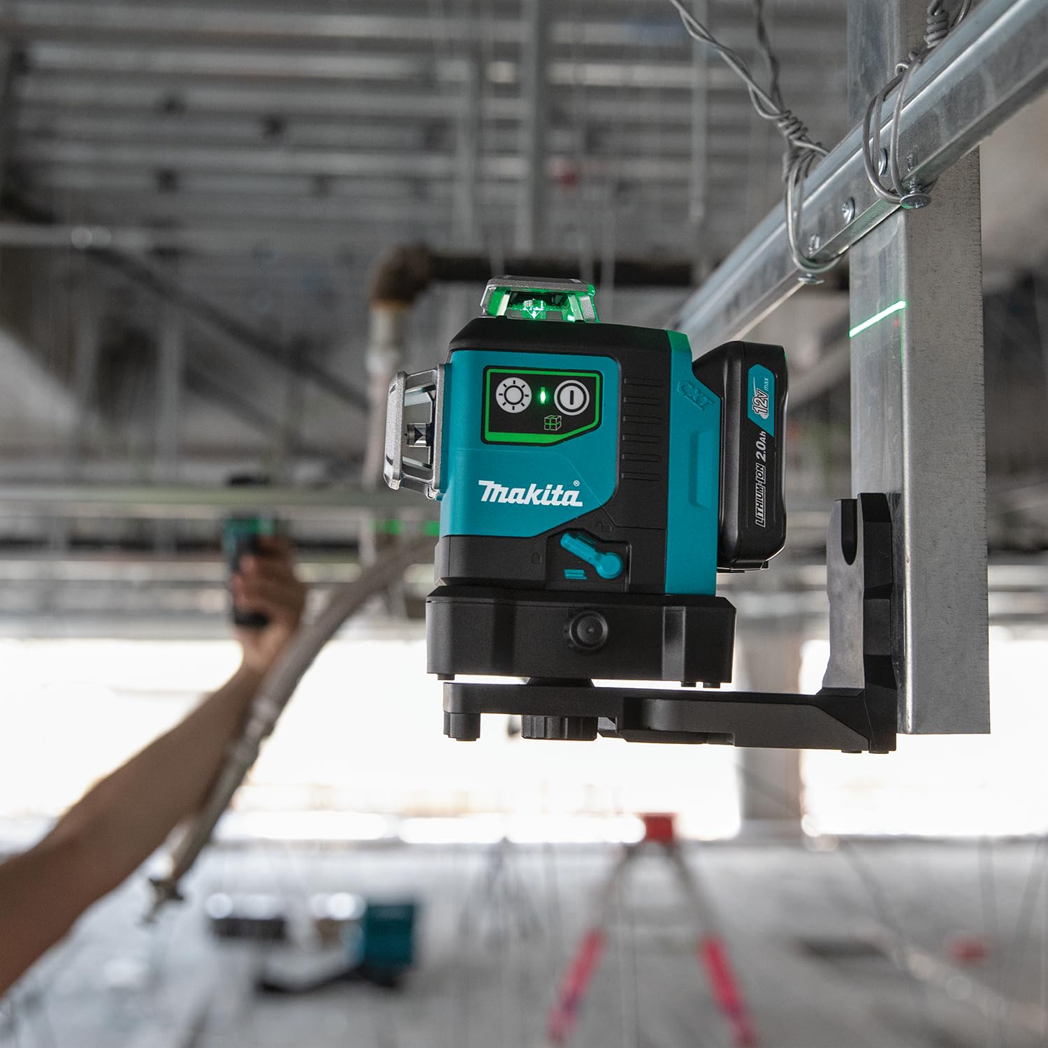 Niveau laser à croix vert Makita 3 x 360° CXT - SK700GD