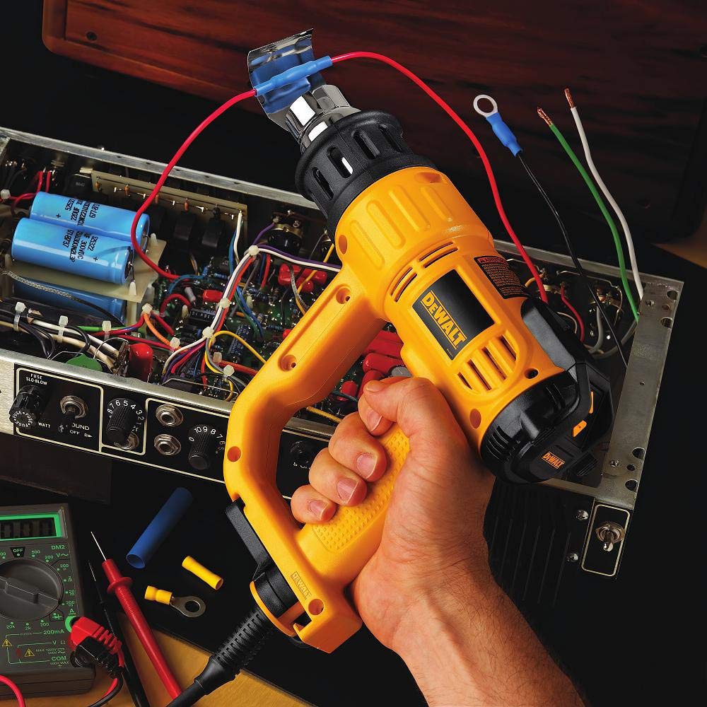 DEWALT Pistola de calor con pantalla LCD y estuche rígido/kit de accesorios (D26960K), amarillo