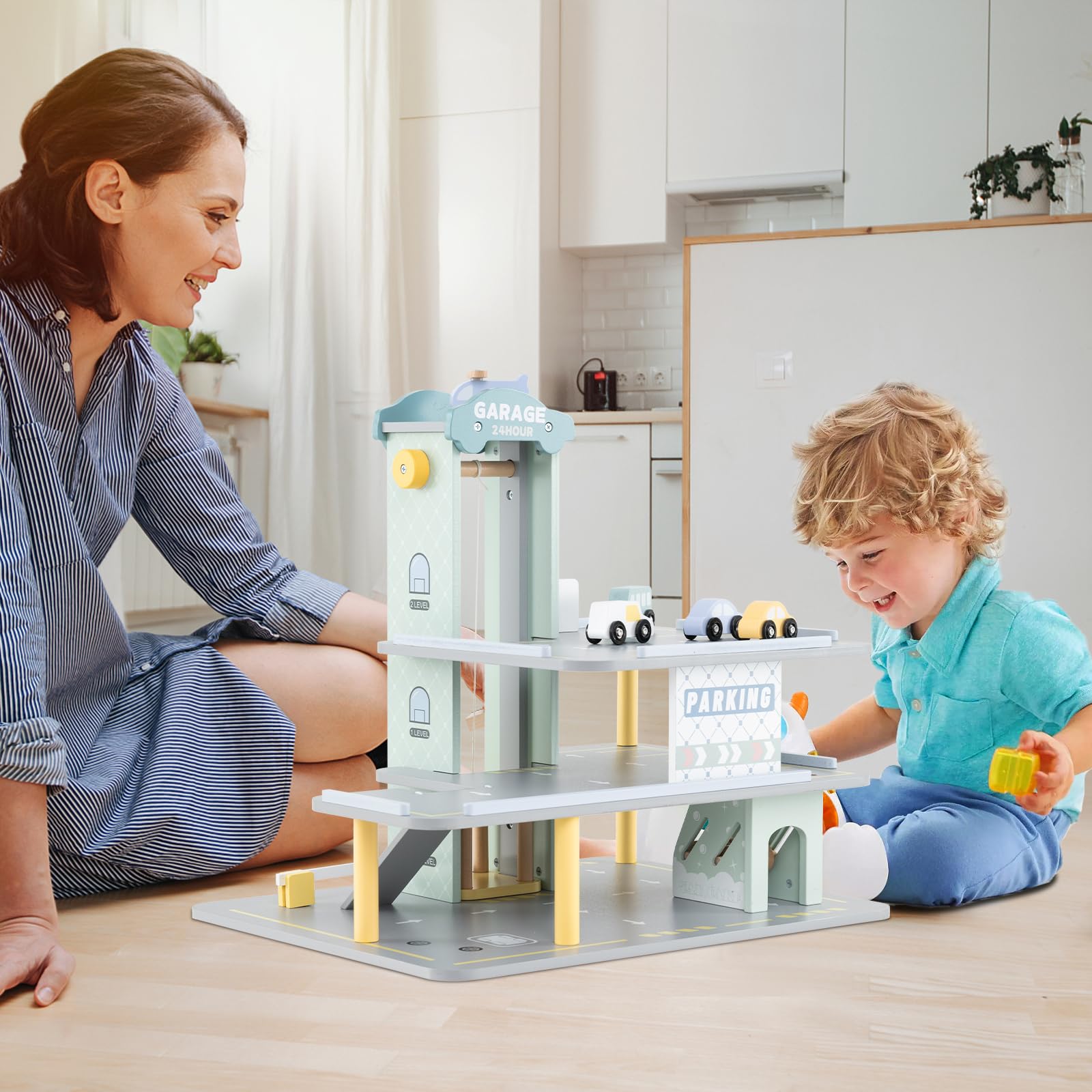 HOMASIS Set di garage a 3 piani, parcheggio in legno con 4 auto, eliporto, stazione di servizio, ascensore, lavaggio auto, garage giocattoli di ruolo per bambini dai 3 anni in su, 50 x 40 x 47 cm,