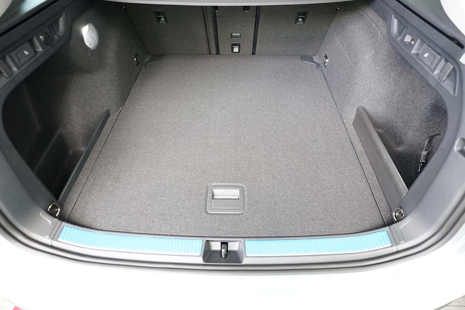 MTM Bandeja Maletero para Volkswagen Passat B9 Variant (Tambien Hybrid/Plug-in Hybrid) 11.2023- Resistente, Fácil de Lavar e Inodora, cód. 11203