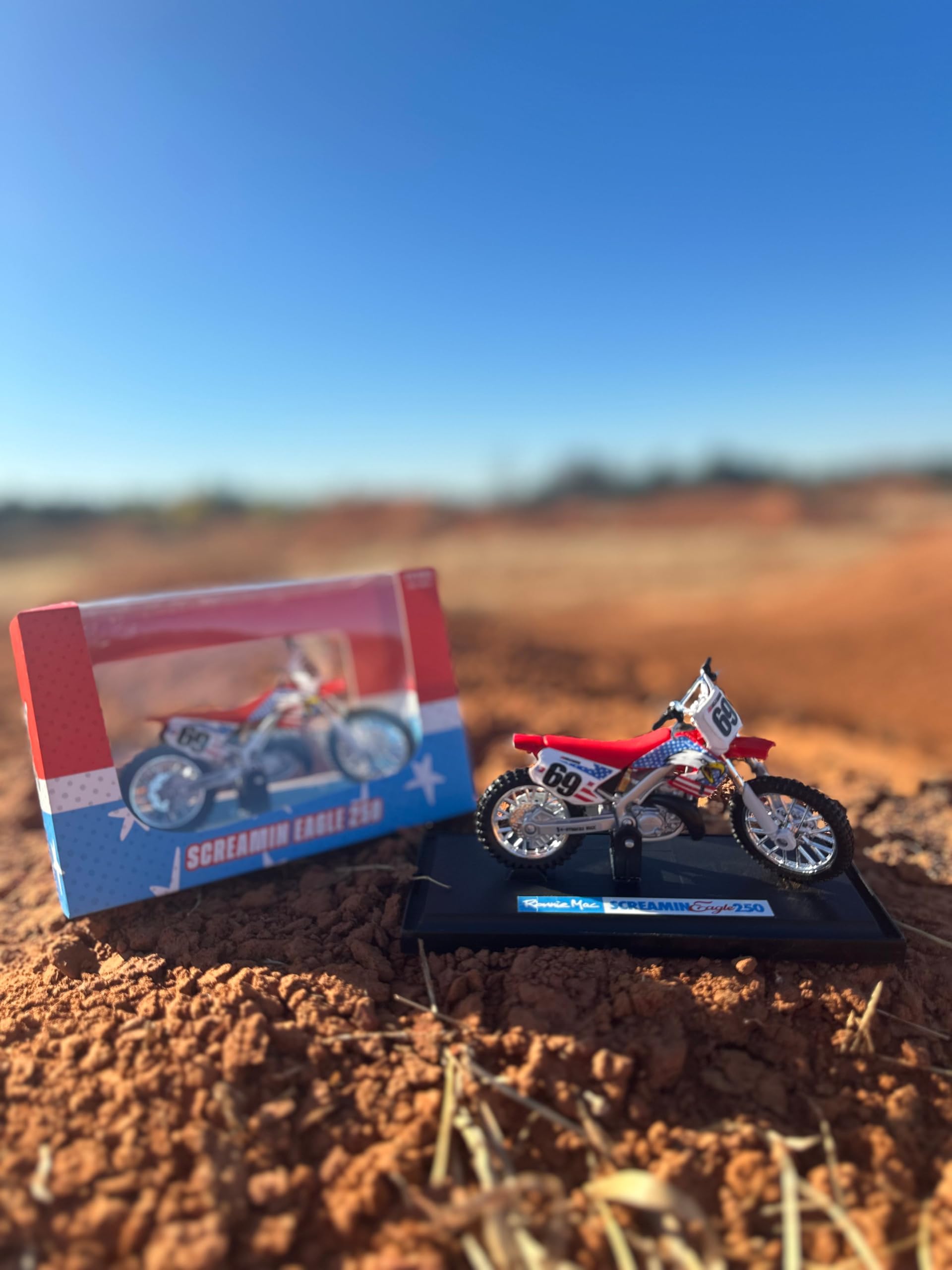 Ronnie Mac 69 Screamin Eagle 250 Replica Collectible Dirt