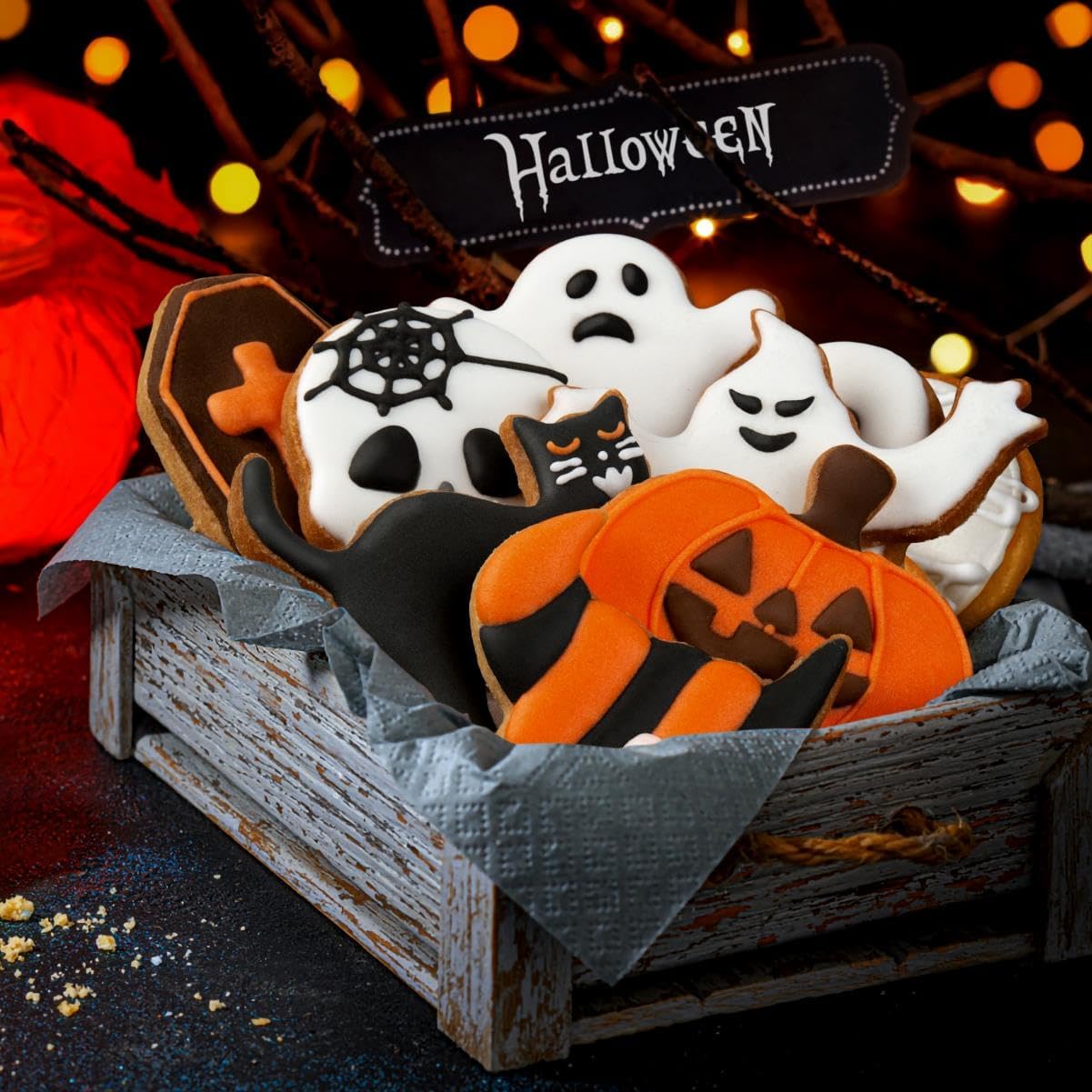 QtoiKce Halloween Cookie Cutters Set,9 Piece Stainless Steel Metal Halloween Cookie Cutters Shapes - Pumpkin, Ghosts, Bat, Black Cat, Witch's Hat, Skull, Coffin, 1, Silver