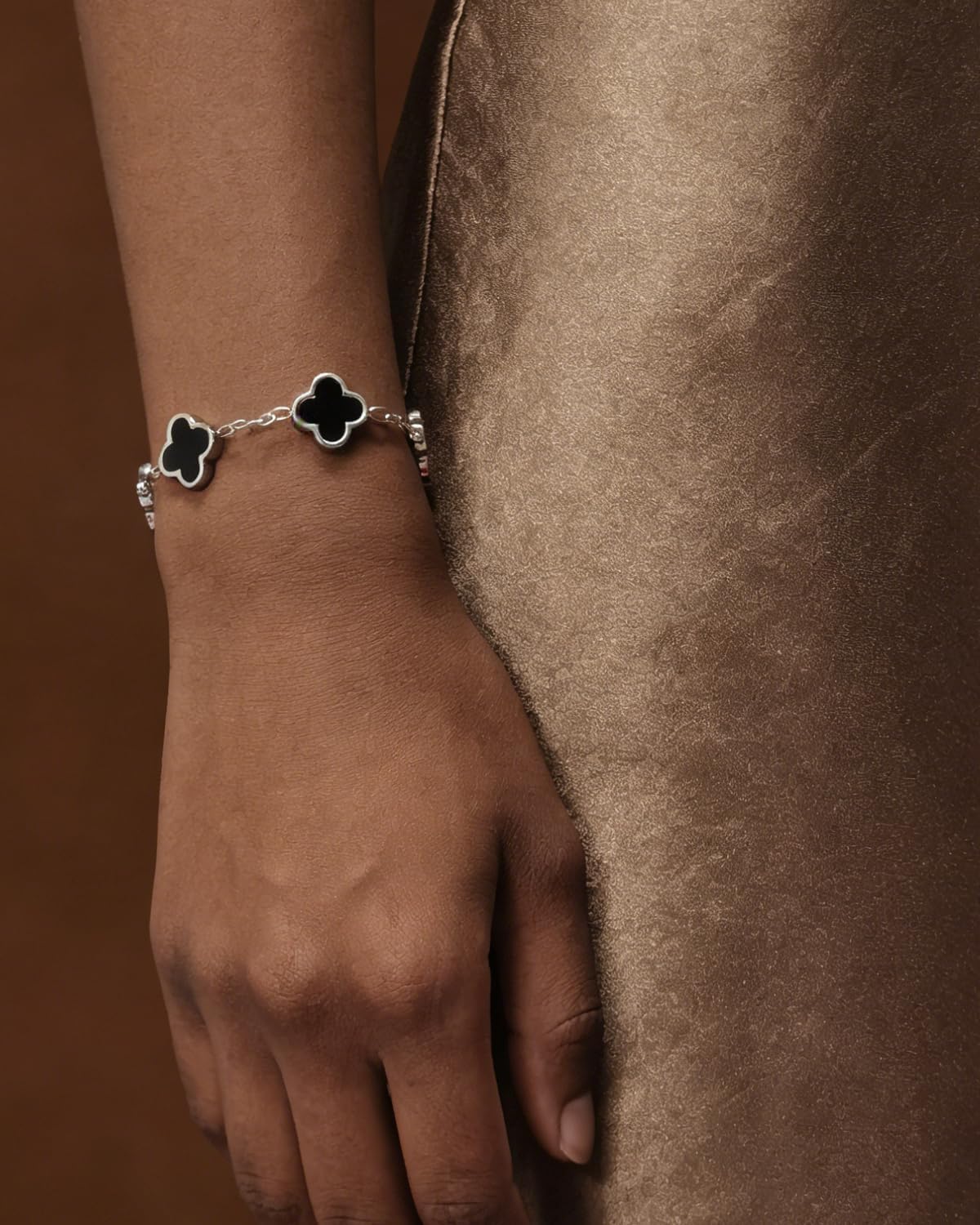 18K Gold Plated Bracelets for Women Non Tarnish, Golden/Red/White/Black Four Leaf Clover Bracelet Charm Bracelets for Women Trendy Valentines Day Gifts for Her - Image 2