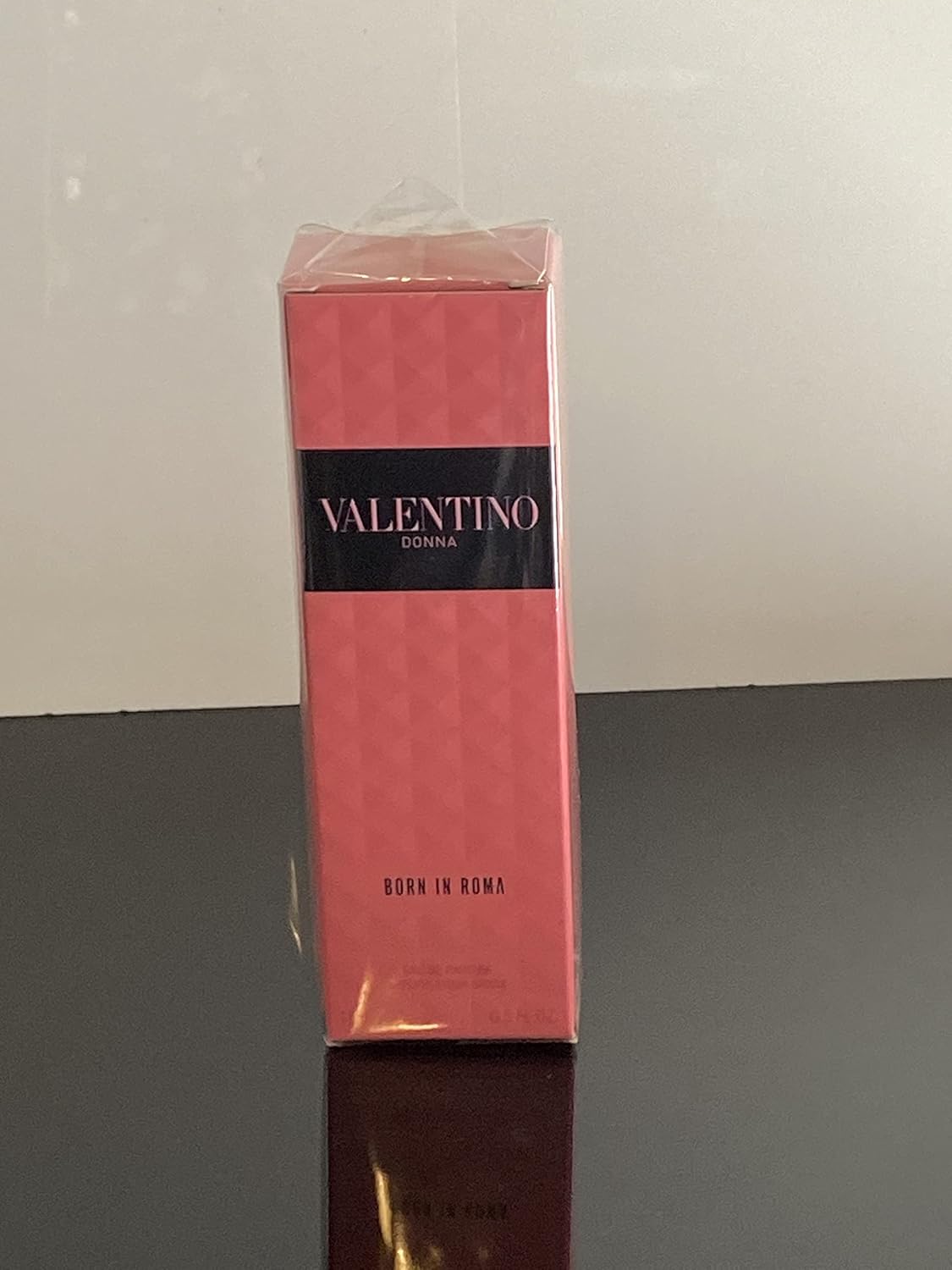 Valentino Donna Born In Roma Eau De Parfum Spray for Women 0.5 Ounce - Image 4