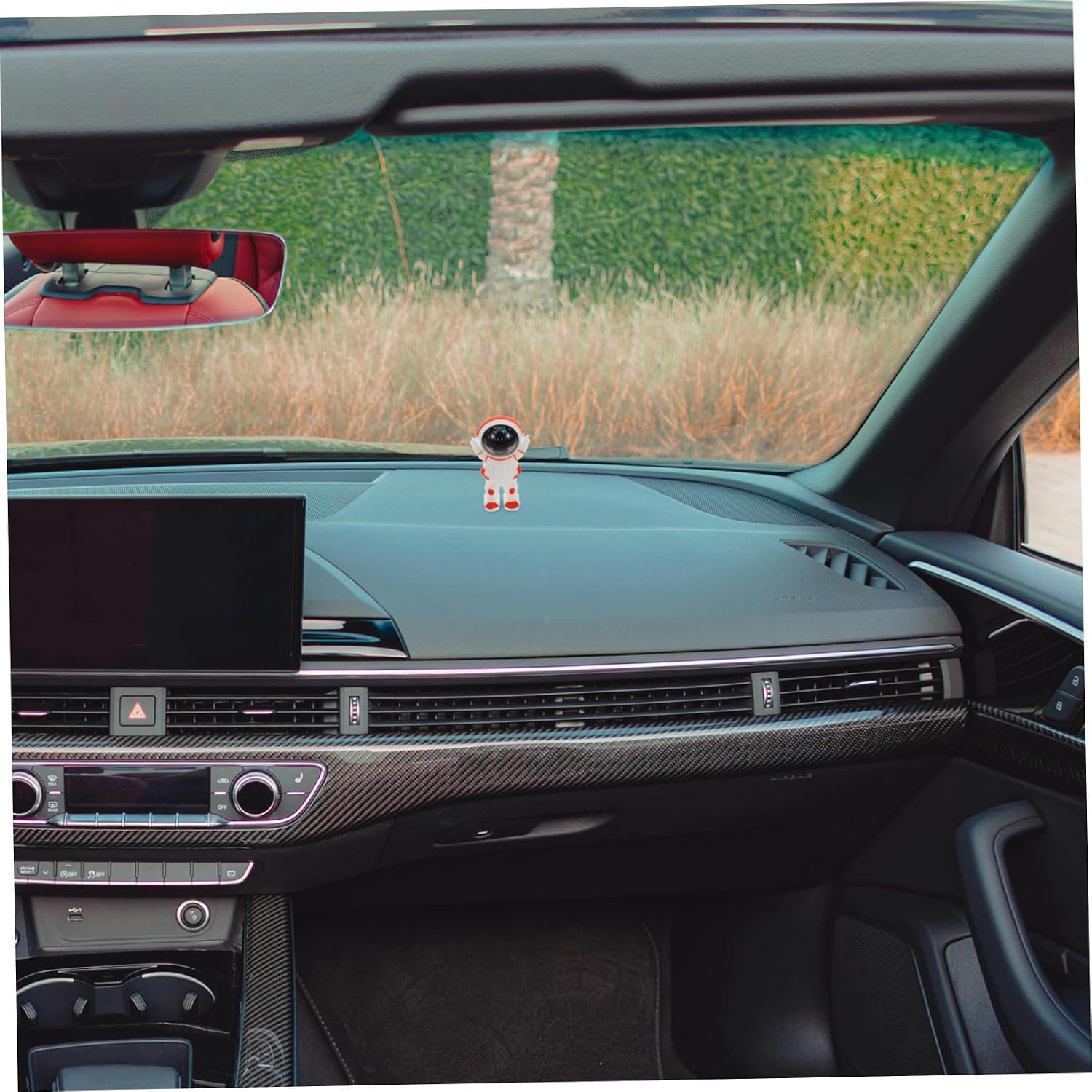 Astronaut Mini Car Compass Orange Vehicle Dashboard Navigation Tool Automotive Interior Decoration Portable Precise Vehicle Compass