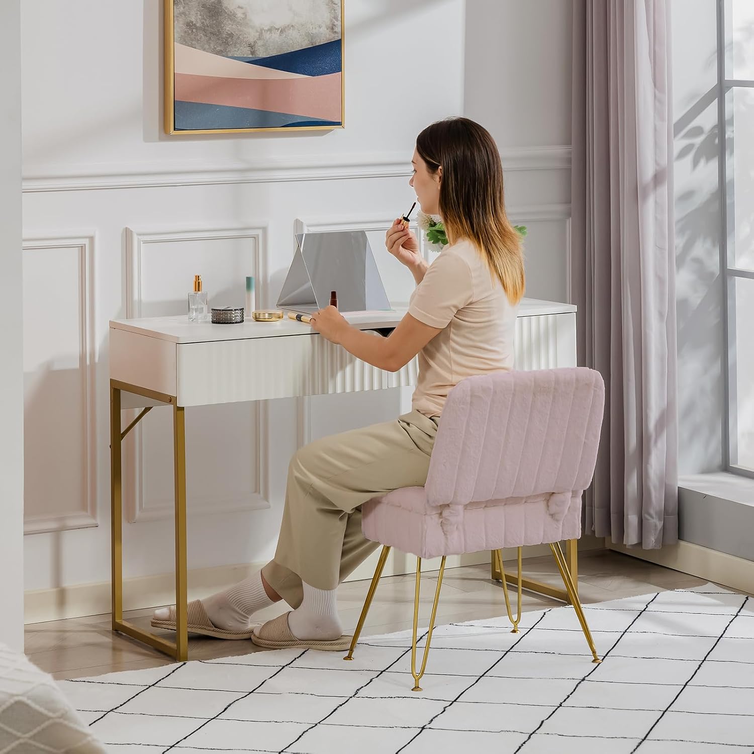 Vanity Chair with Storage, Comfy Ottoman with Folding Back, Faux Fur Vanity Stool with 4 Metal Legs for Make Up, Furry Padded Seat with Anti-Slip Feet for Bedroom Dressing Room