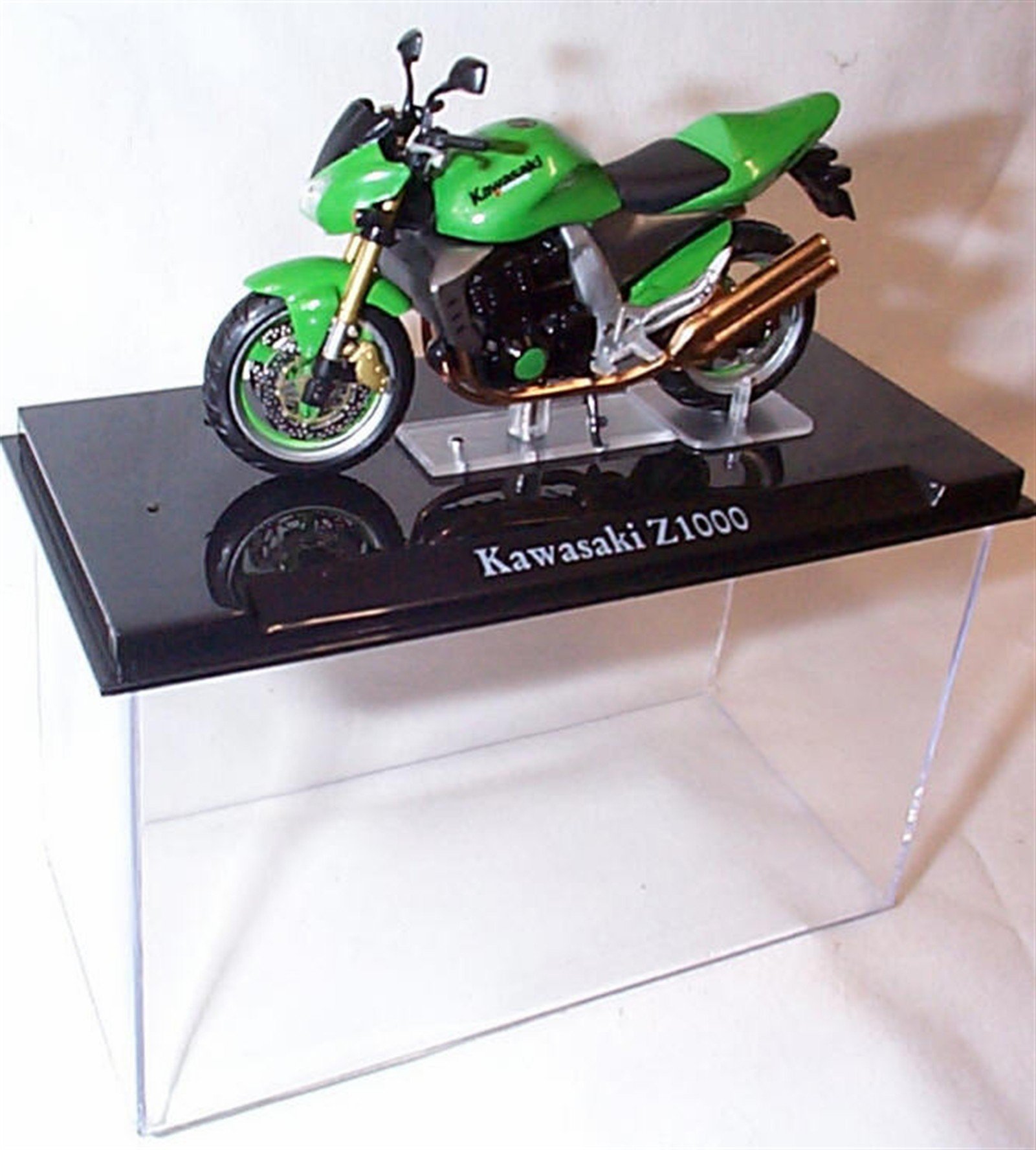 atlas editions green kawasaki Z1000 bike 1:24 scale diecast model