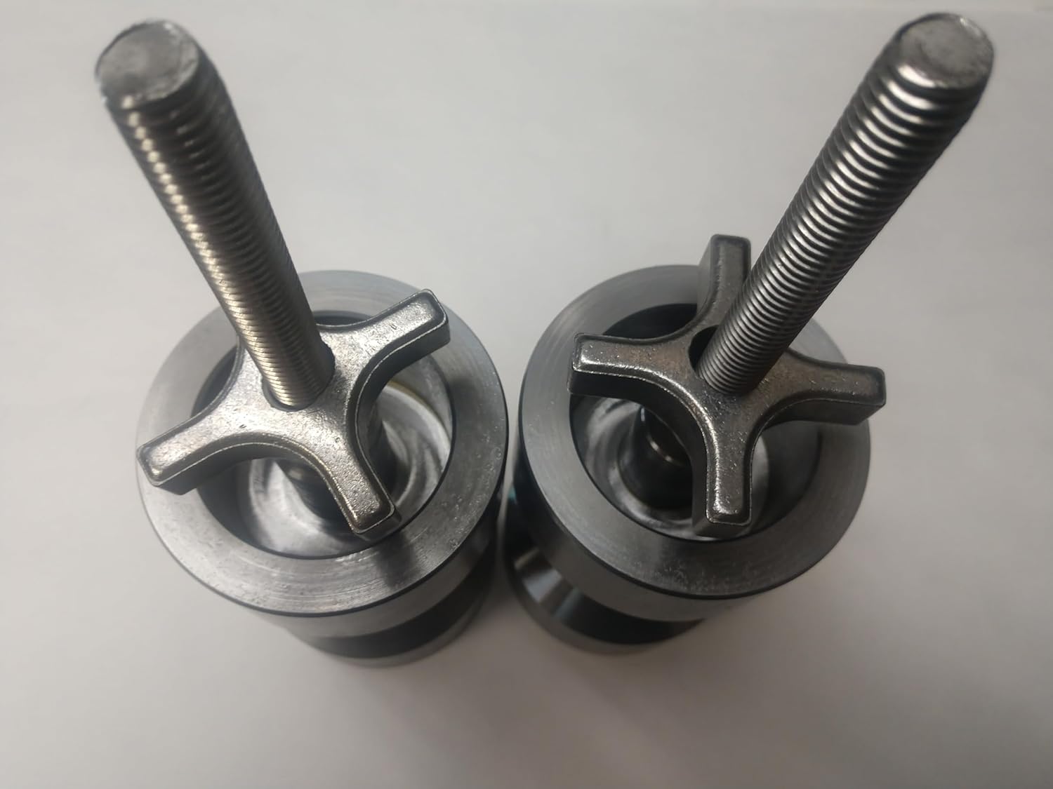 3 1/4" Davis Two Hole PIN-STL with Quick knobs