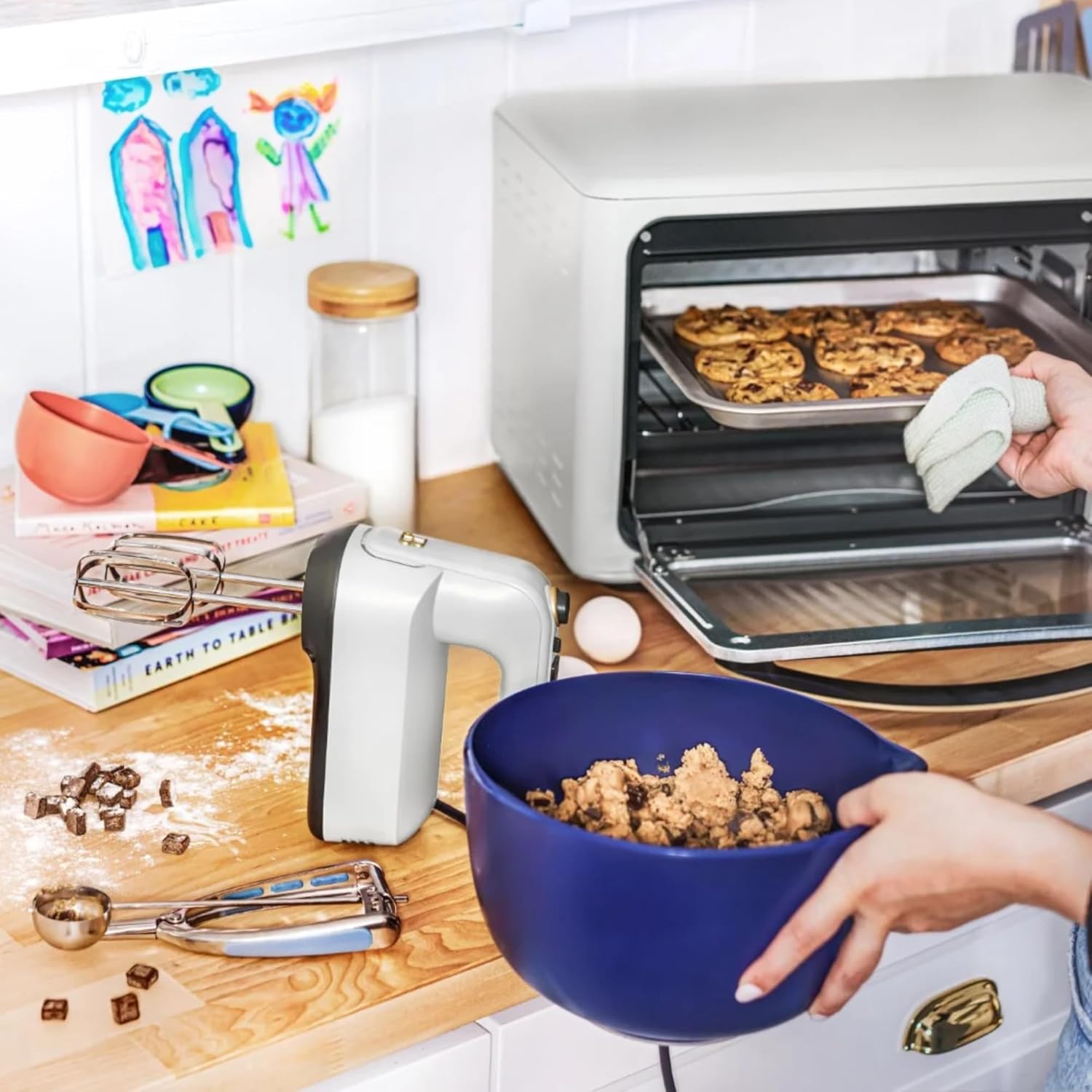 6 Speed Electric Hand Mixer, 350W Powerful Motor with Turbo Boost, Stainless Steel Beaters and Dough Hooks, Lightweight Handheld Mixer with Storage Case