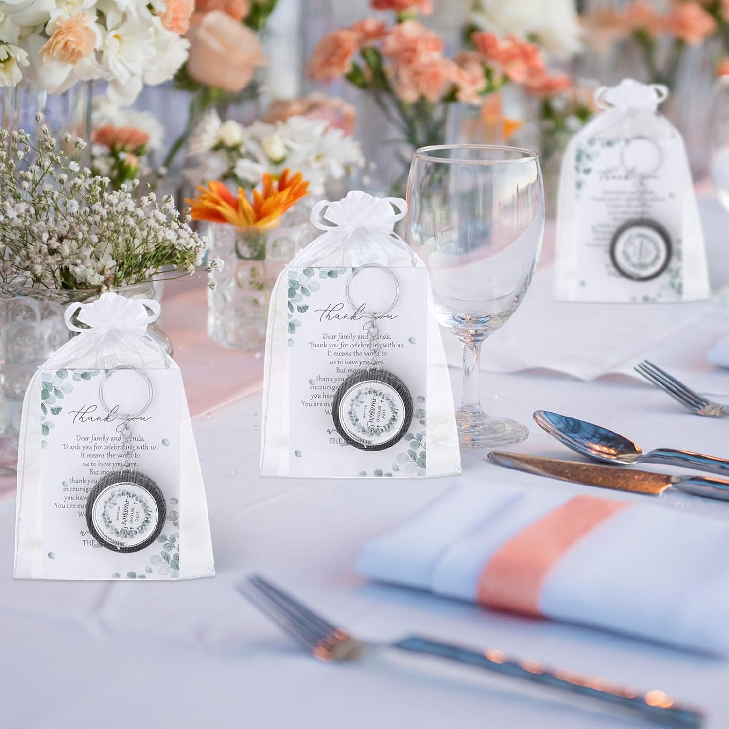 XunYee 25 Sets Wedding Favors for Guests Mini Eucalyptus Retractable Measuring Tape 1 Meter Bridal Shower Measuring Tapes with Keyring Gift Cards and Bags for Wedding Bridal Shower Party Favors