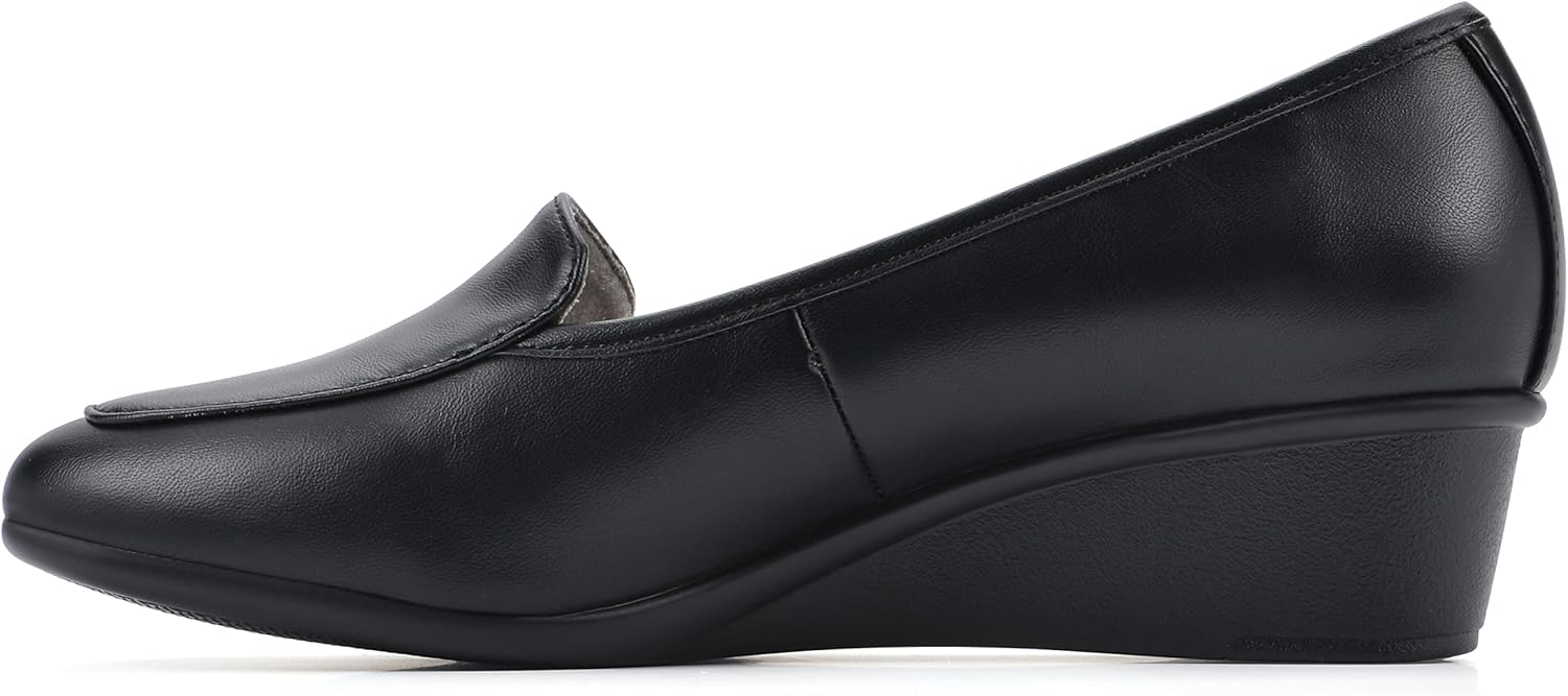 CLIFFS BY WHITE MOUNTAIN Women's Bravado Loafer, Black/Smooth, 9 W