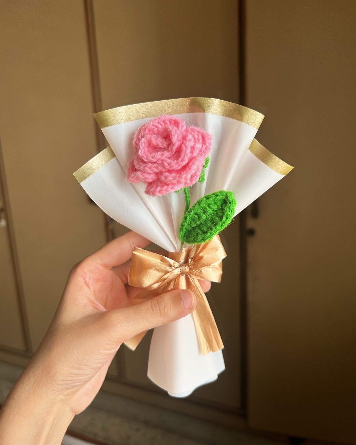Handmade Crochet Pink Rose Flower Bouquet, Knitted Floral Arrangement (B0D8TY8HRL) Amazon Price History, Amazon Price Tracker