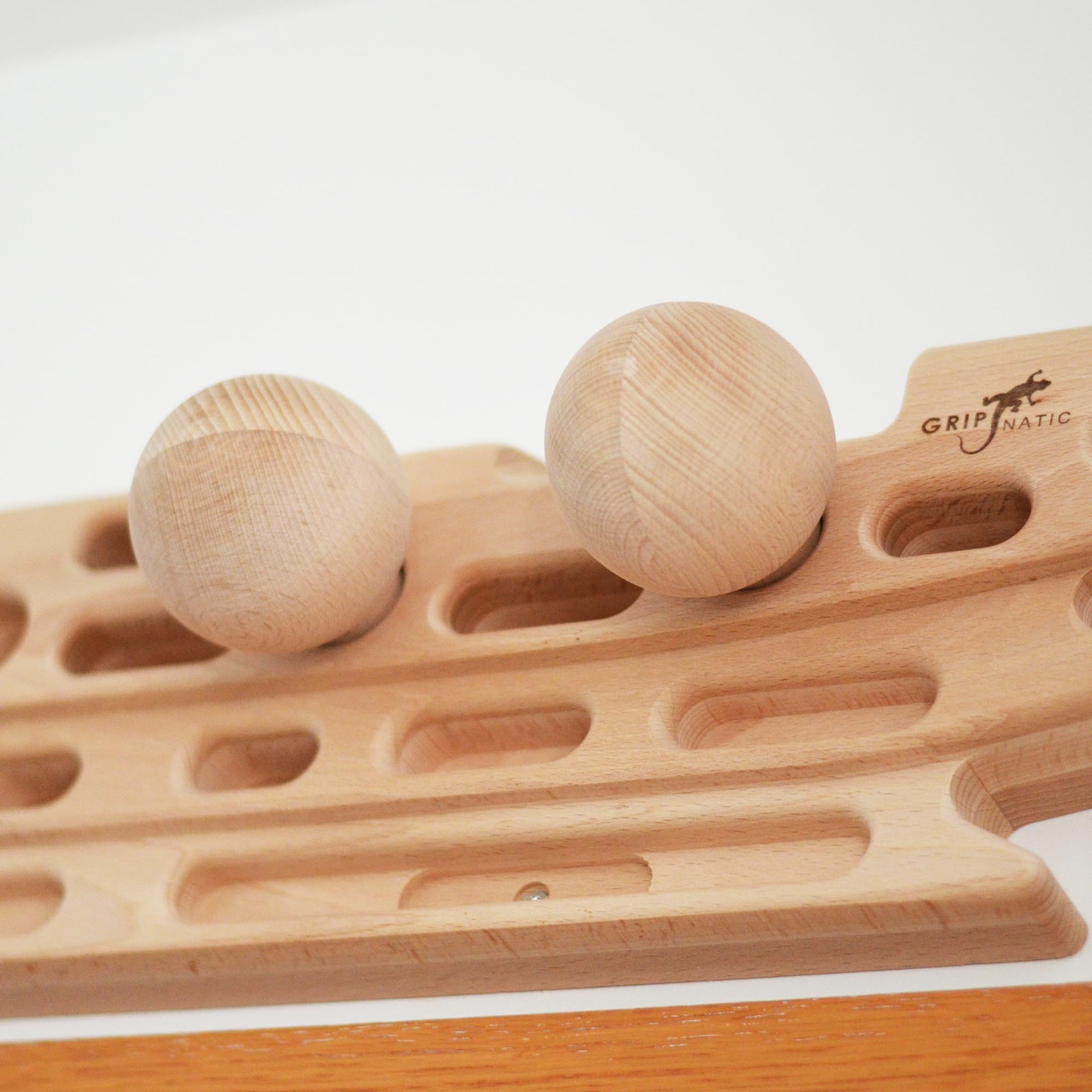 Kugelgriffe für FingerPeg 1.0 – EIN Paar kugelförmige Klettergriffe für Pegboard - Holzsphärenstangen Φ76 mm - FingerPeg 1.0 Erweiterungsgriffe zum Training des Pinchgriffs