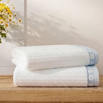 Intelligent Design Flora Rib Floral Ribbed Bath Towel Set of 2, 100% Zero-Twist Cotton Jacquard, 500 GSM, 27.5x55 Inch, Oeko-TEX Certified, Decorative Bathroom Towels, Sky Blue