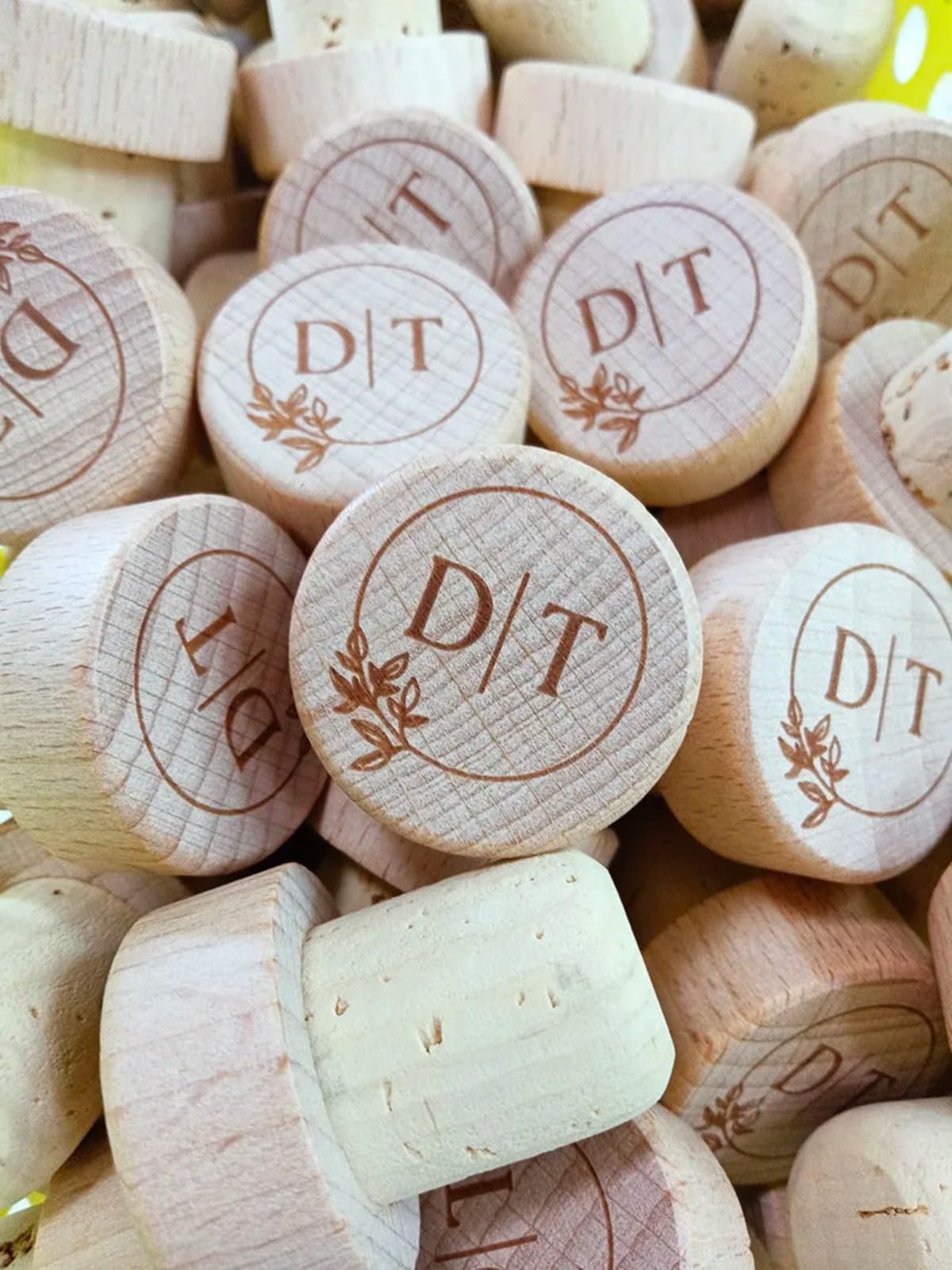 Corchos de vino personalizados para boda, corchos de botella de vino grabados, tapón de vino de madera con láser, regalo de boda y fiesta (90 unidades)