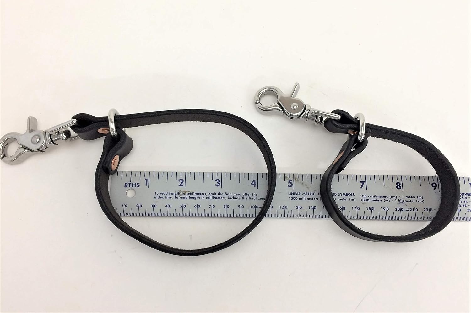 Leather Glove Holder Strap with Clip by AP Saddlery (Stainless Steel Hardware, XL Length, Dark Brown)