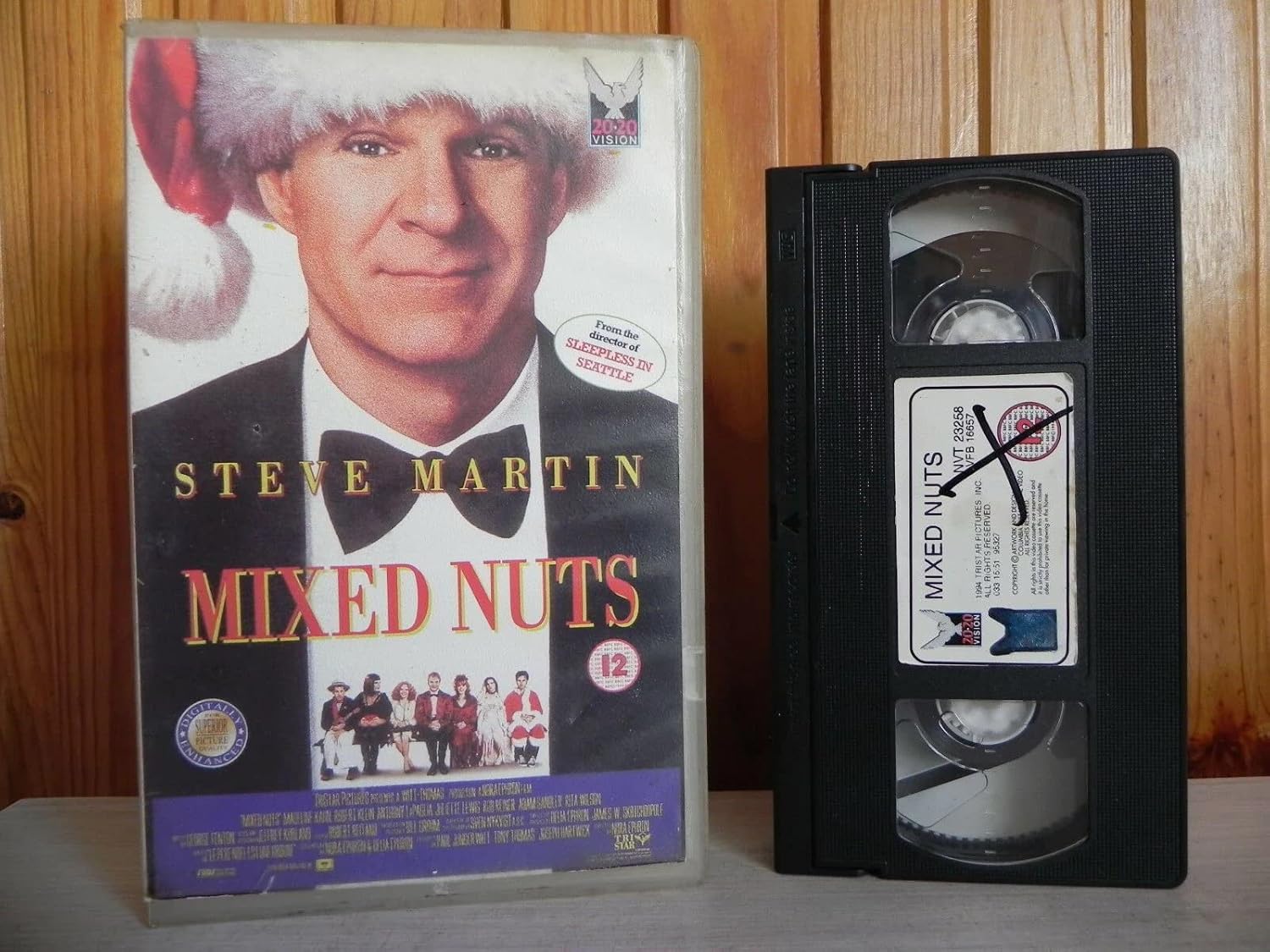 Mixed Nuts [VHS] Steve Martin, Madeline Kahn, Robert Klein, Anthony