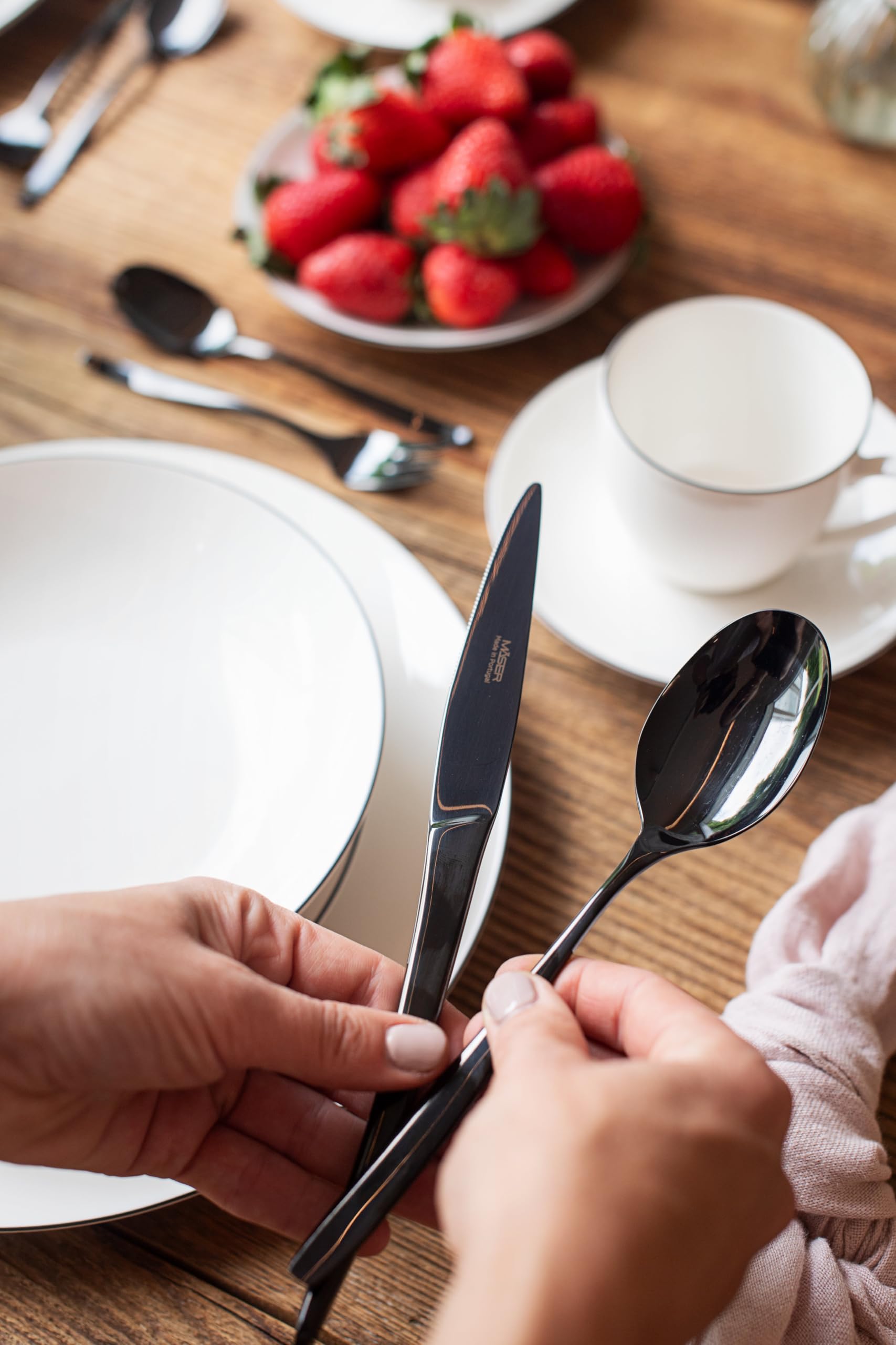 Mäser, Serie Nigran, Besteck-Set, Edelstahl Besteck-Set für 6 Personen, Schwarz