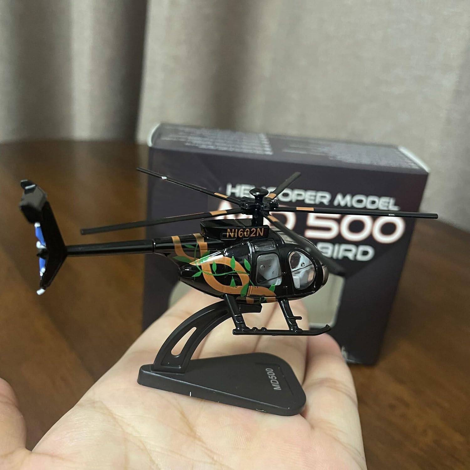 ZEZEFUFU 1:100 Alloy USA Bird MD500 Helicopter Plane Model Aviation Science Exhibition Model Accessory