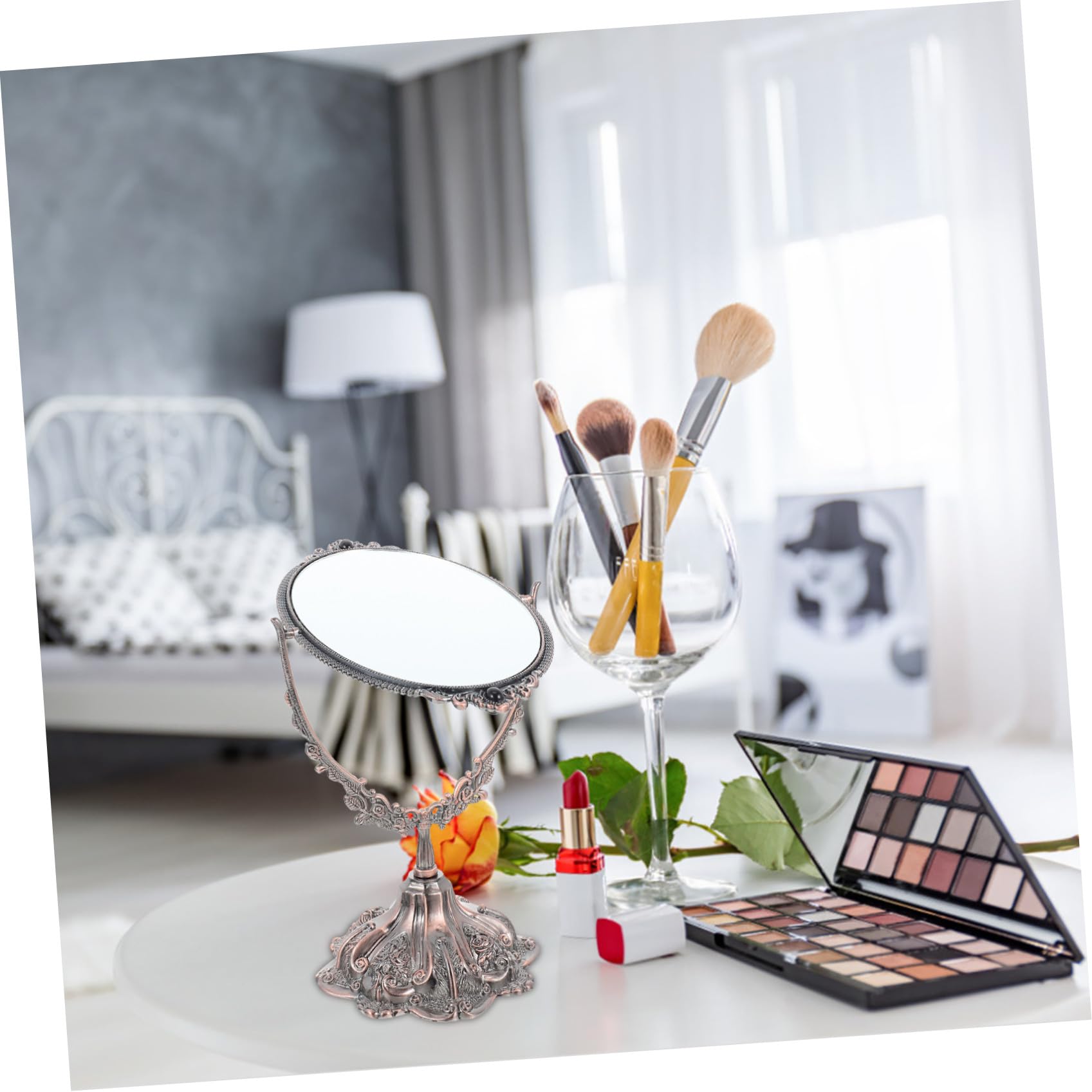 Vintage Schminkspiegel aus Zinklegierung, Doppelseitig Drehbar | Europäischer Stil, Flacher Standfuß für Stabile Platzierung, für Make Up und Hochzeit
