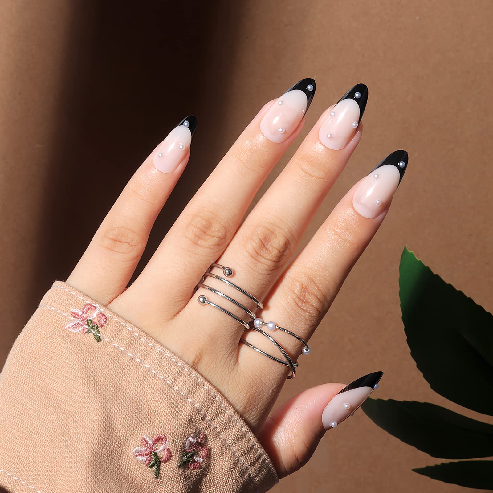 24 Pcs Press on Nails French Tip Nails Fake Nails Full Cover Acrylic Nails for Women Nail Salon Art DIY(Black Almond)