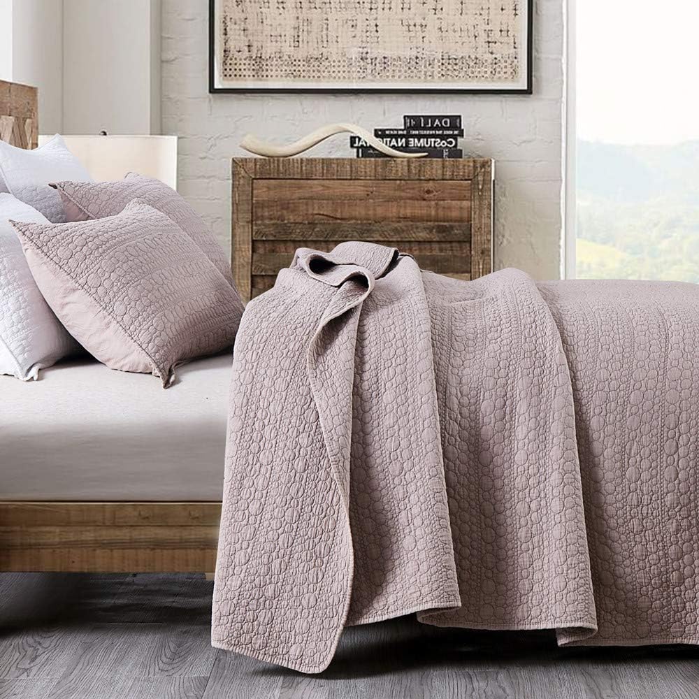 HORIMOTE HOME Quilt Set King Size Cameo Rose, Classic Geometric Spots Stitched Pattern, Stone-Washed Microfiber Chic Rustic Look, Ultra Soft Lightweight Quilted Bedspread for All Season, 3 Pieces