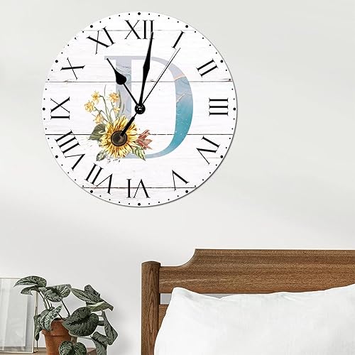 Miniatura 8 de ArogGeld Reloj de PVC con monograma inicial en L, reloj de pared redondo del alfabeto, girasol, números romanos, reloj de pared colgante antiguo de