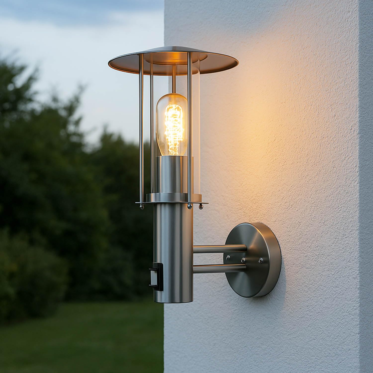Licht-Erlebnisse Außenleuchte Wand mit Bewegungsmelder IP44 aus Edelstahl & Glas E27 einstellbar maritimes Design Wandlampe Laterne Hof Außenlampe mit Sensor