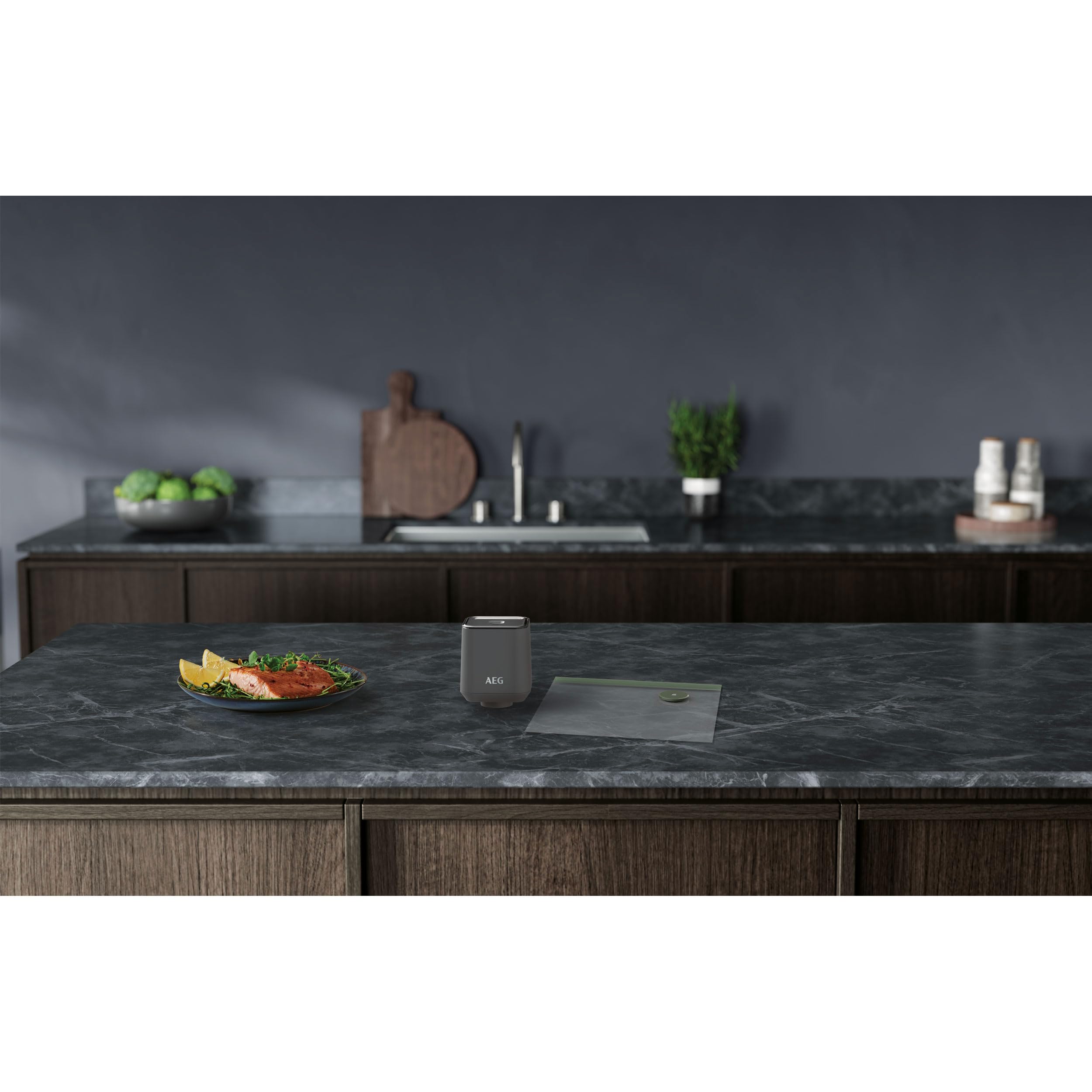 AEG Vakuumier-Set Fresh Kit+, 3 Vakuumbehälter mit Pumpe, Frischhaltedosen, 2 x 1 L + 1.6 L, AVFK1+