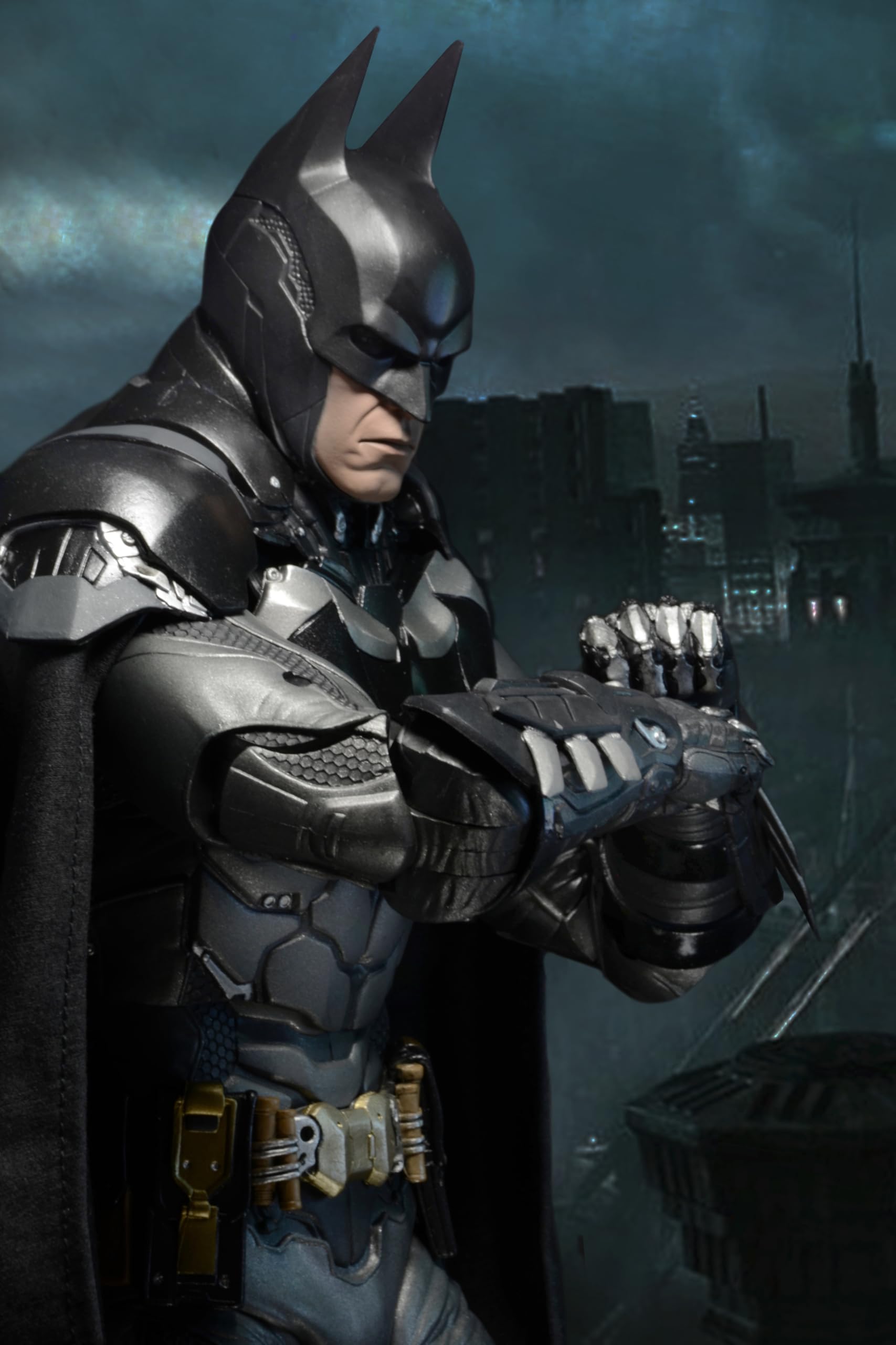 Amazon.co.jp: NECA Batman 1/4 Scale Figure Arkham Knight Batman