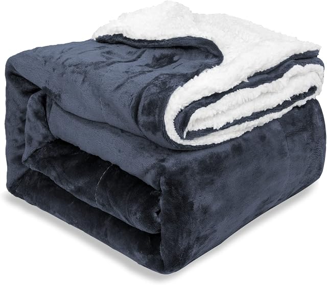 EHC King Size Sherpa Flannel Fleece Throw Blanket - Fluffy Soft Thick Microfiber Solid Warm Blankets for Bed and Couch, Navy Blue, 200 cm x 240 cm