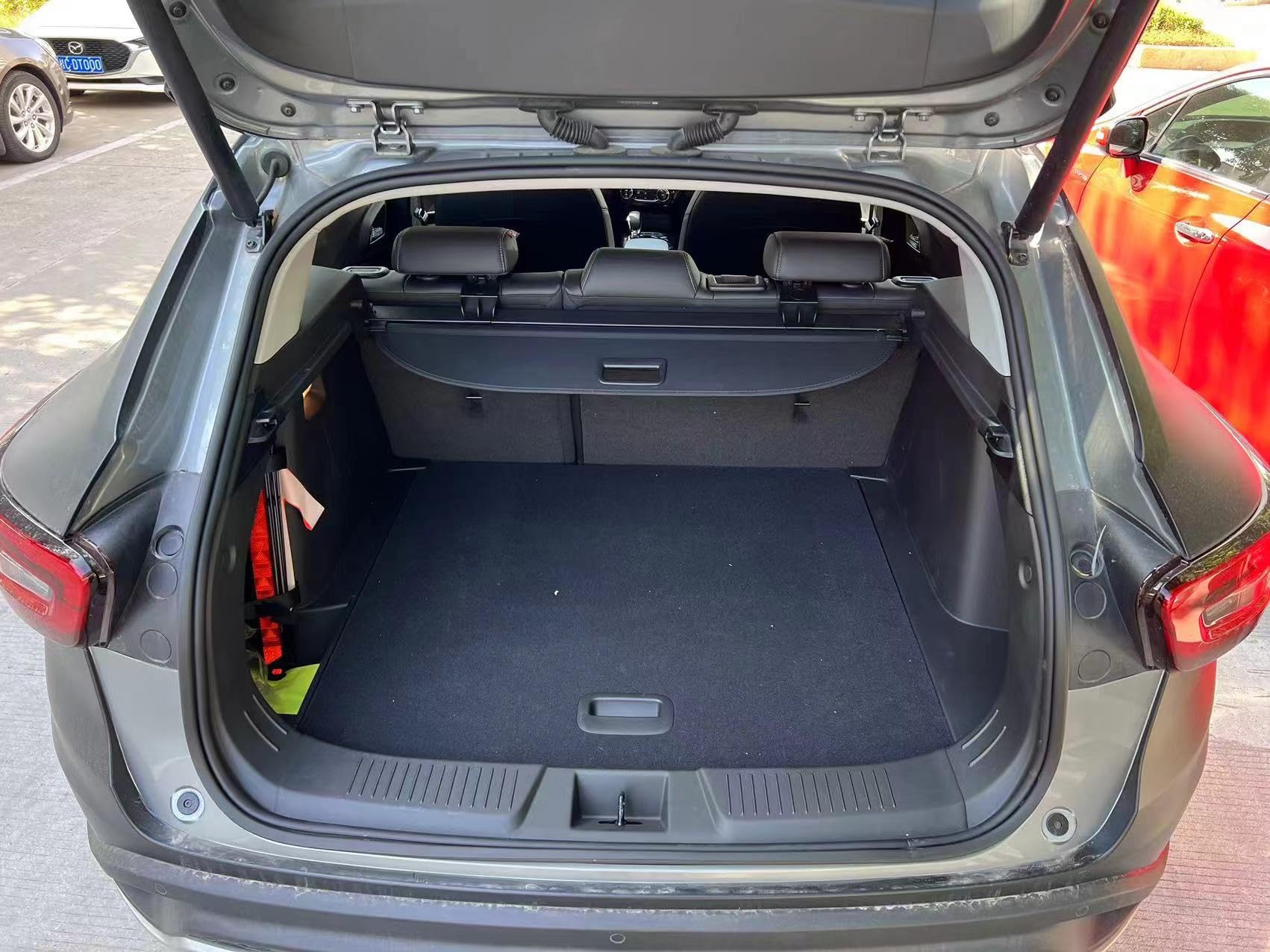 Terrific Chevy Blazer Ev Cargo Space Pictures