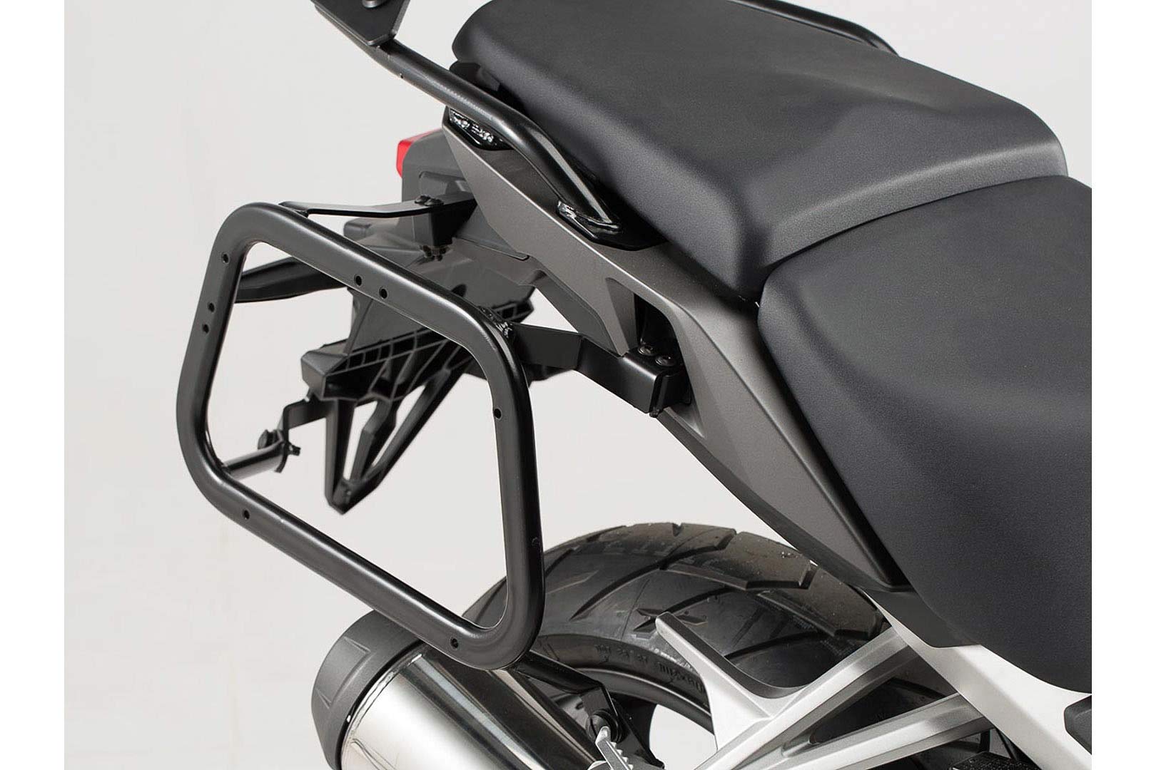 Amazon | SW-MOTECH EVOサイドキャリア ブラック Honda VFR800X 
