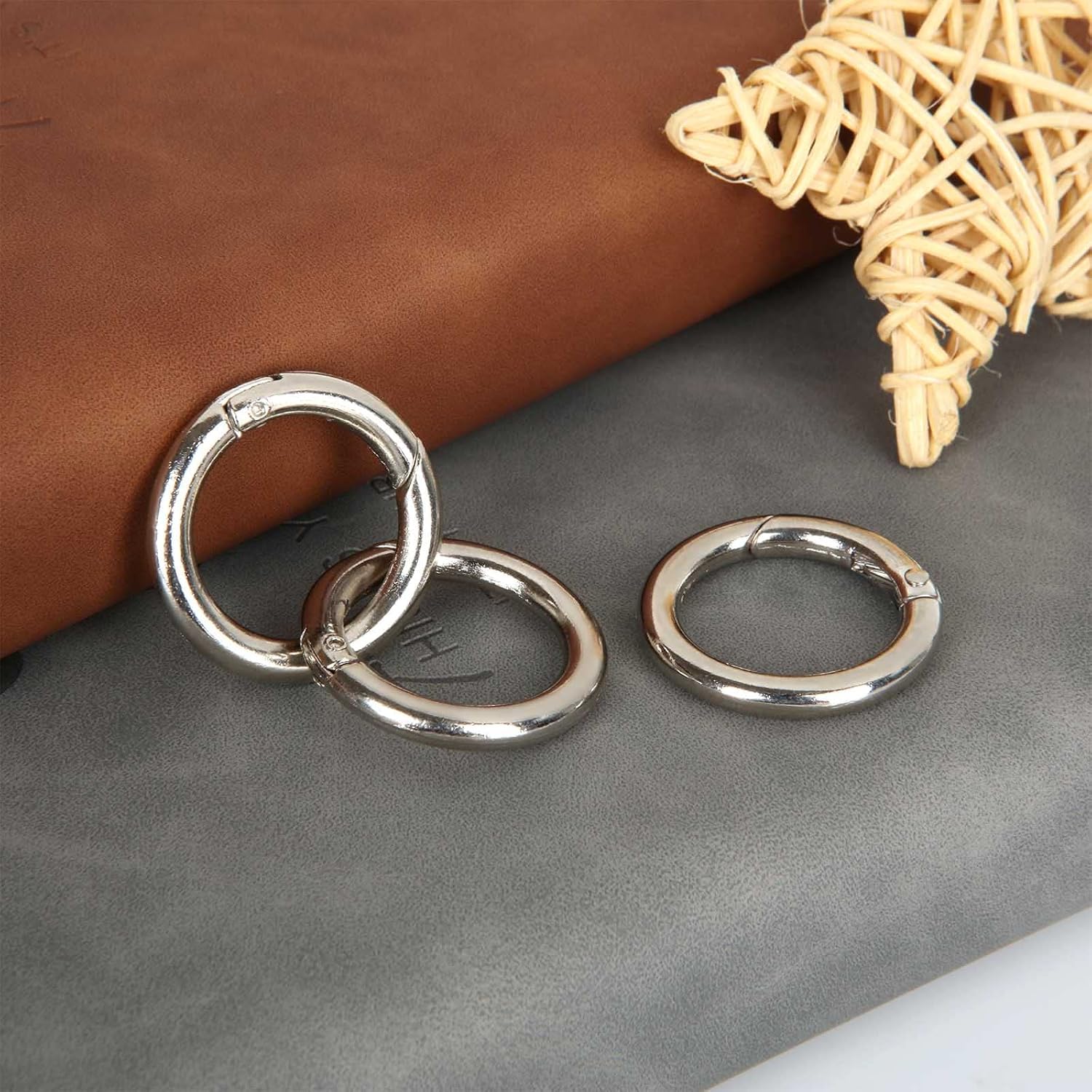 40Pcs Spring O Rings Round Carabiner Snap Clip, 28MM Zinc Alloy Spring Round Keychain, Spring O Ring for Key Chains, Bag, Purse, Handbag - Image 5