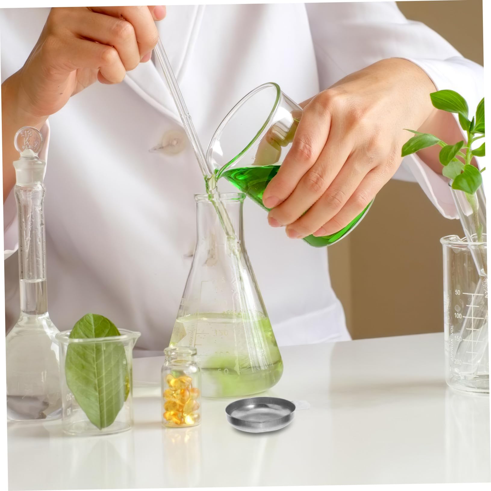 ABOOFAN 10 Pièces Plateau de Pesée Acier Inoxydable avec Bec Étroit Plateau de Pesée Précis pour Bijoux Poudre et Liquides pour Balance de Laboratoire et Échelle Alimentaire