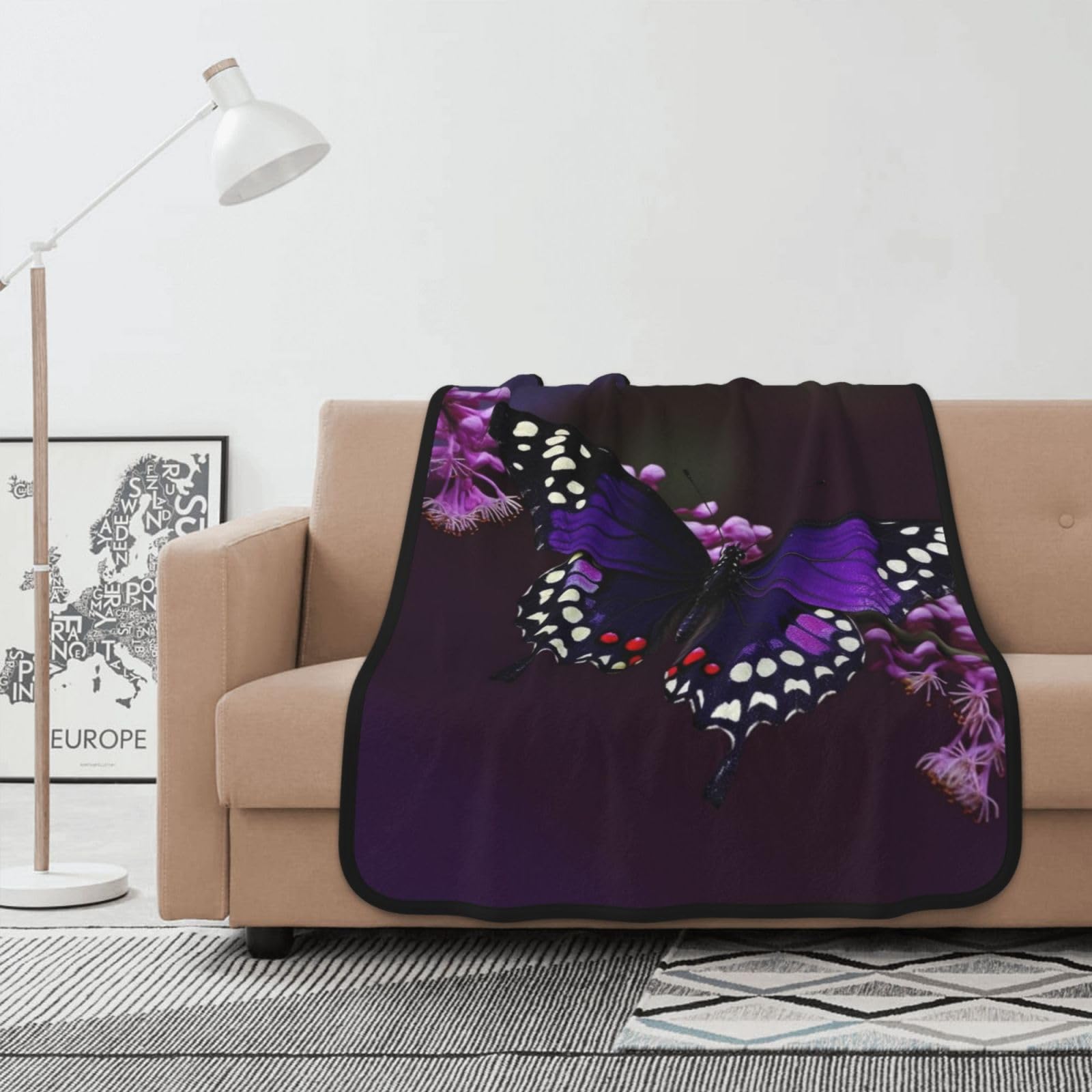Plaid polaire papillon violet pour cocooning au salon ou lit d'enfant