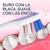 Vista 2 de Oral-B Gum Care - Cepillos de dientes sensibles, 2 cepillos de dientes extra suaves, suaves con los dientes, suaves con las encías, cepillo