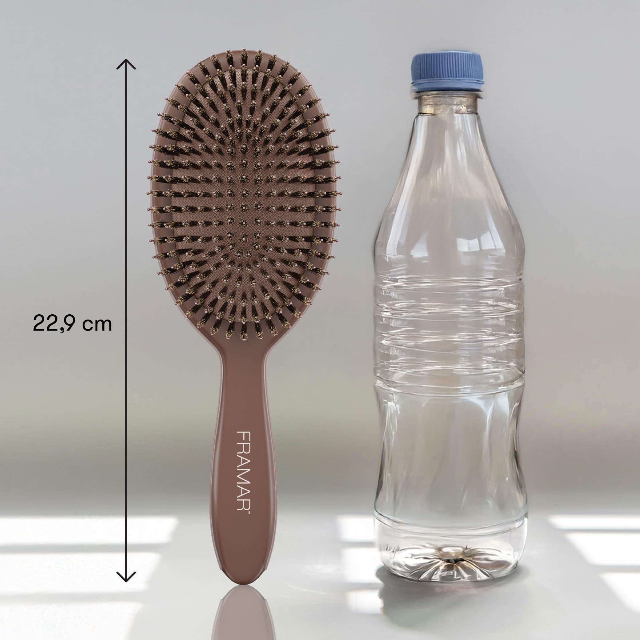 FRAMAR Cepillo Cerdas Jabali Pelo Fino - Cepillo Cerdas Naturales, Cepillo de Pelo Antirotura y Antitirones para Cabello Fino, Ideal Para Añadir Brillo o Volumen, Boar Hair Brush - Chocolate