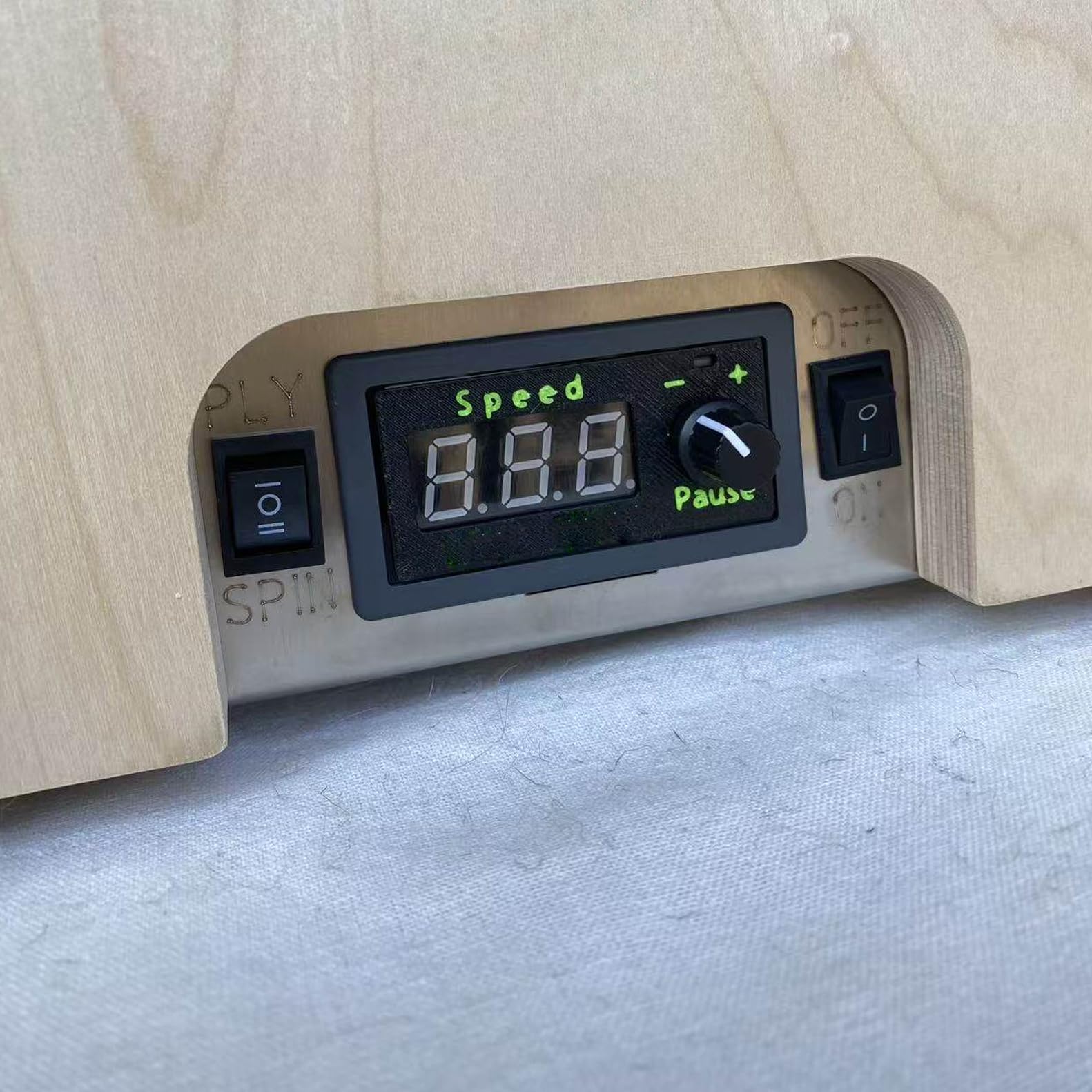 Elektryczna przędzarka do przędzy, nawijarka kulowa z przełącznikiem nożnym, regulowana prędkość, duża pojemność, 1500 g na sznurek, do tkania przędzy, skręcania wełny, rowingu mieszanego