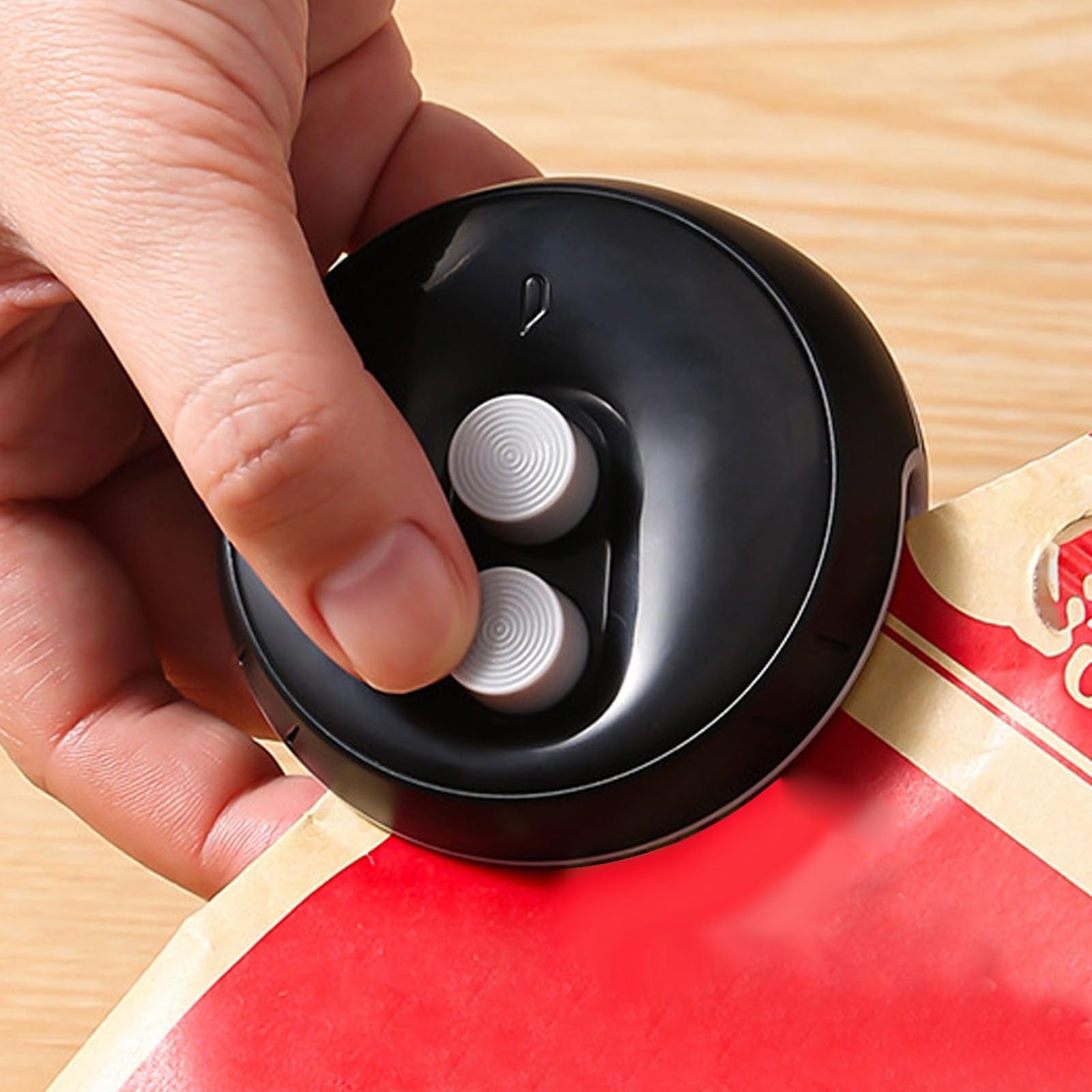 CHENZILIN Small Heat Sealer 400mAh Snacks Bags Sealer Convenient Food Preservations Tool ABS Texture for Students and Travelers