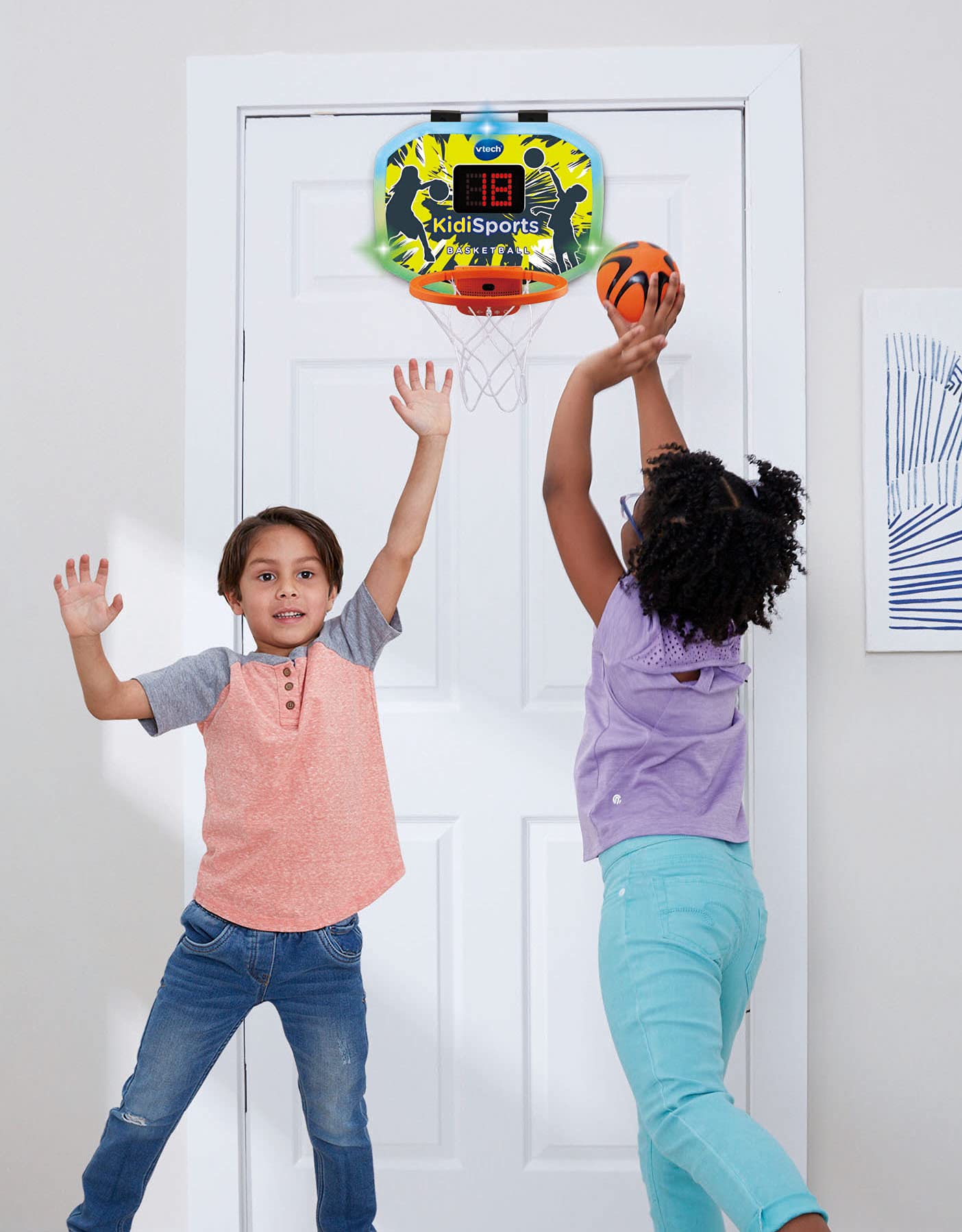 VTech - KidiSports Basketball, Canasta de Baloncesto interactiva, Juguete para niños +5 años, multijugador, 5 Modos de Juego, 2h de Juego, retos, concursos, versión ESP (3480-541622)