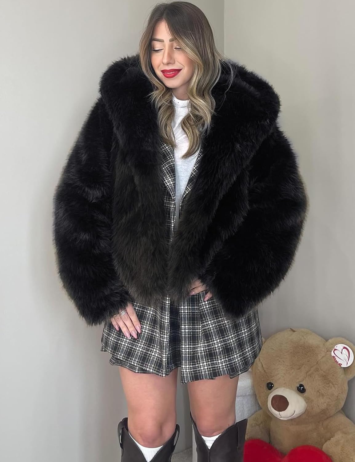 Yimoon Women's Faux Fur Coat with Hood Warm Cropped Fluffy Fur Jacket Long Sleeve Open Front Winter Jackets