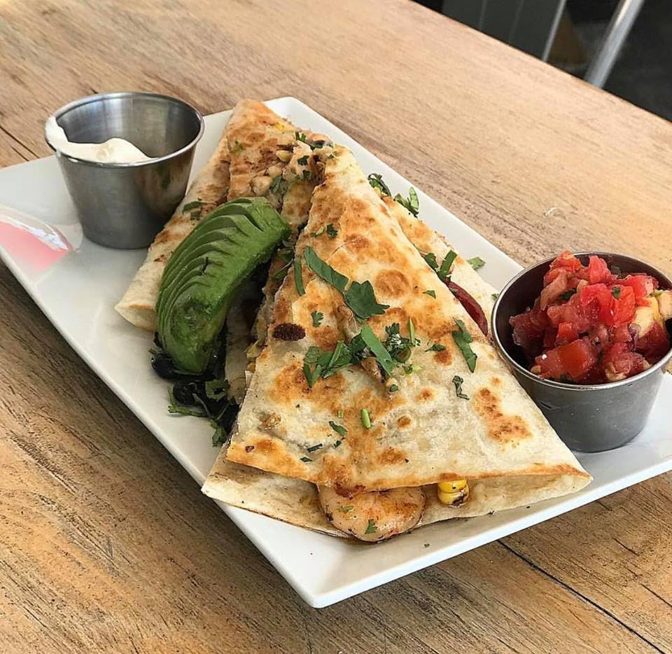 Miniatura 3 de Mr. Tortilla Big Big Burrito Wraps  12-13 pulgadas  Tortillas artesanales de lotes pequeños, tamaño restaurante, hechas con aceite de aguacate