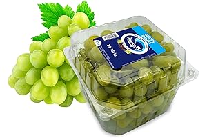Organically Grown Green Seedless Grapes: A Refreshing Treat