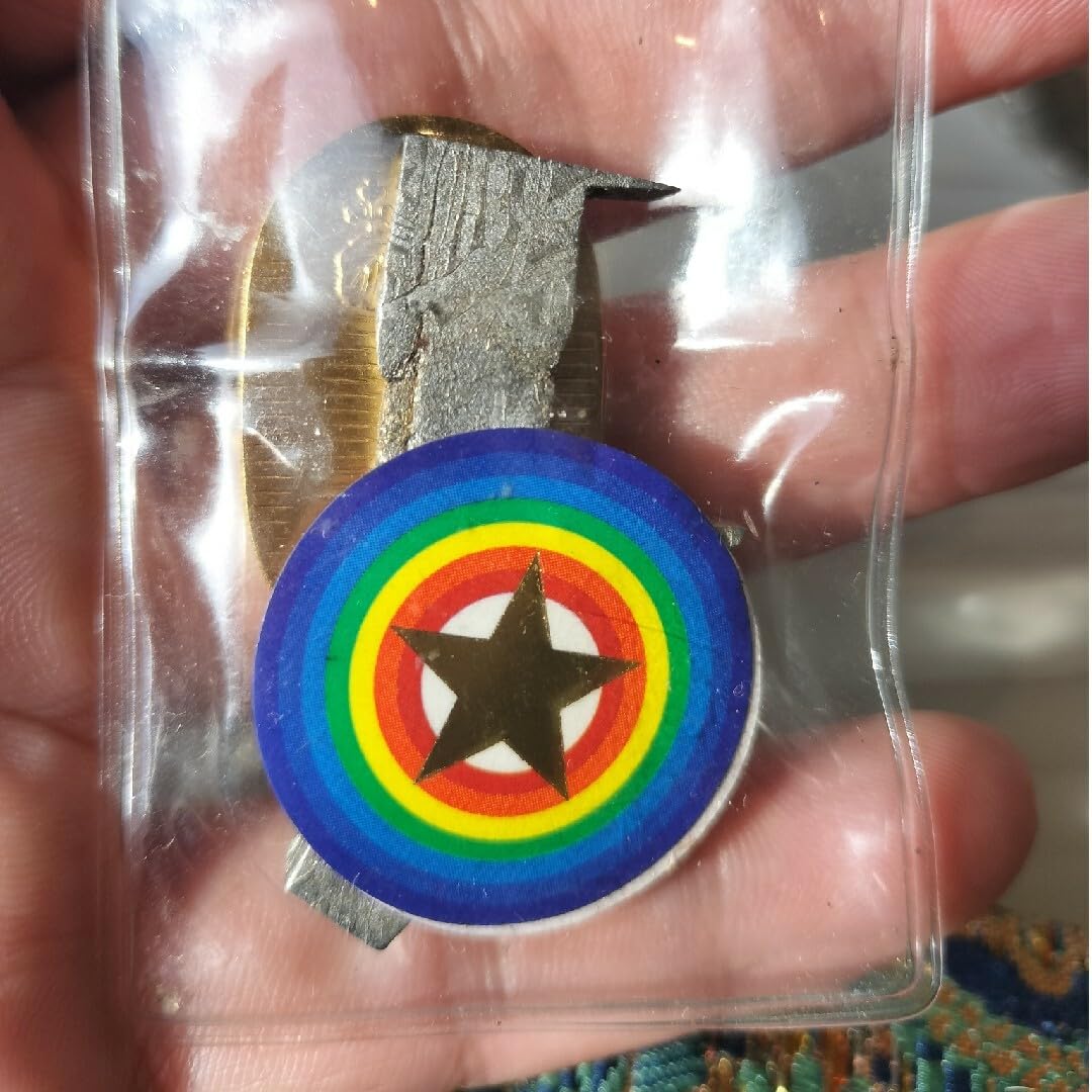 縁起物　御守り　鬼面のトーテム 宇宙パワー 不思議の石鉄隕石　アンティーク 縁起物 御守り 鬼面のトーテム 宇宙パワー 不思議の石鉄隕石