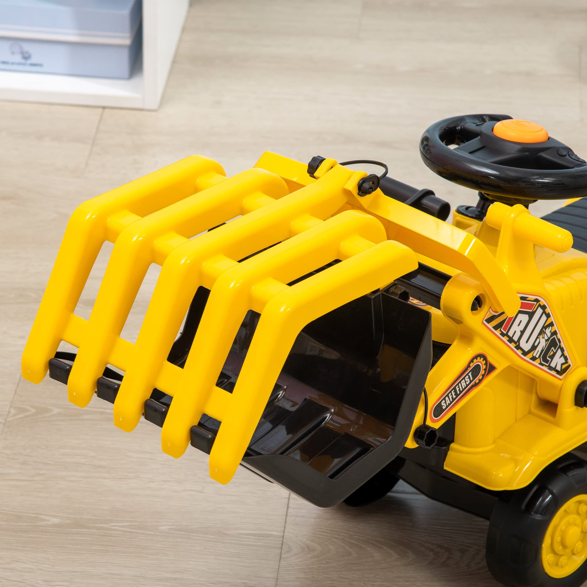 HOMCOM Sitzbagger Aufsitzbagger mit drehbarer Verstellbarer Schaufel, Hupe Kinderbagger mit Stauraum unter Sitz Rutschauto Spielzeugbagger zum Sitzen bis 30 kg, Sandbagger für Kinder 2-4 Jahre Gelb