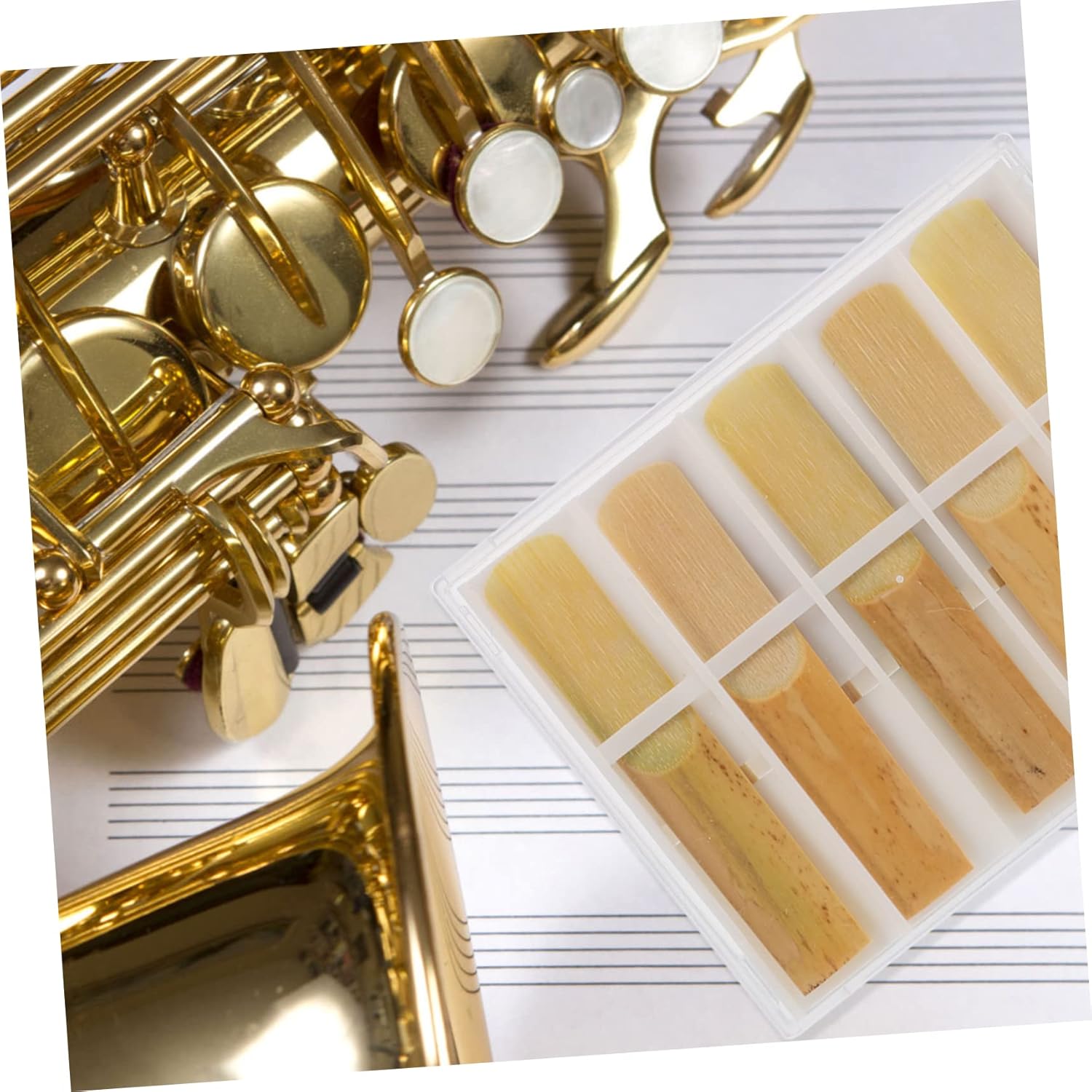 Toyvian 50pcs Clarinet Reeds for Saxophone Lightweight and Easy to Install Suitable for Various Hardness Compact Music Accessories for Clarinet Enthusiasts