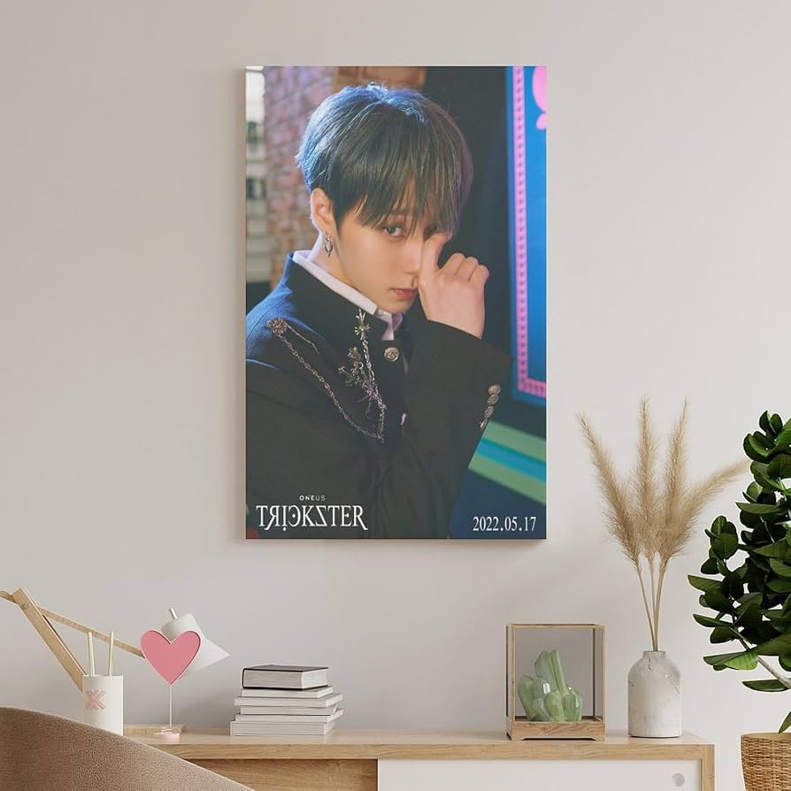 oneus theatre フォトブック　ポスターつき oneus theatre フォトブック ポスターつき Amazon.co.jp: K-pop