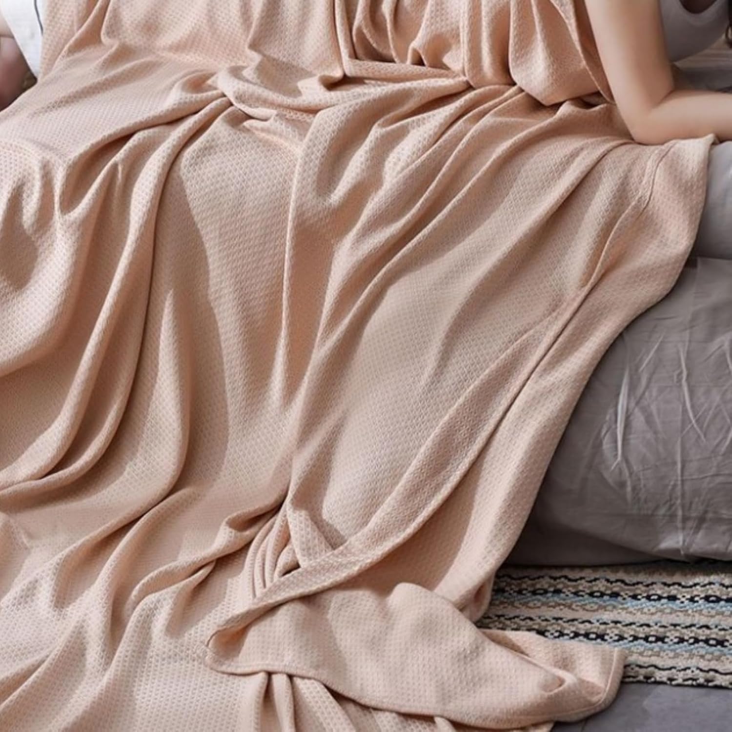JvFbjLF Cooling Blanket – Designed For Hot Sleepers(Coffee,180x200cm)